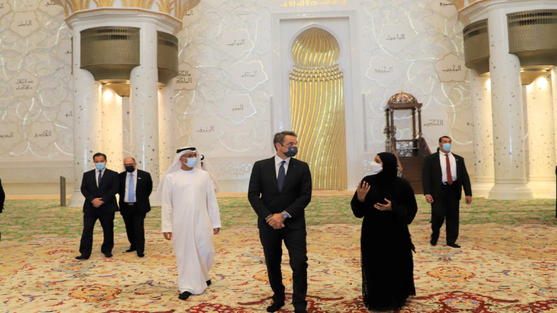 Image for the title: Greek PM visits Sheikh Zayed Grand Mosque 