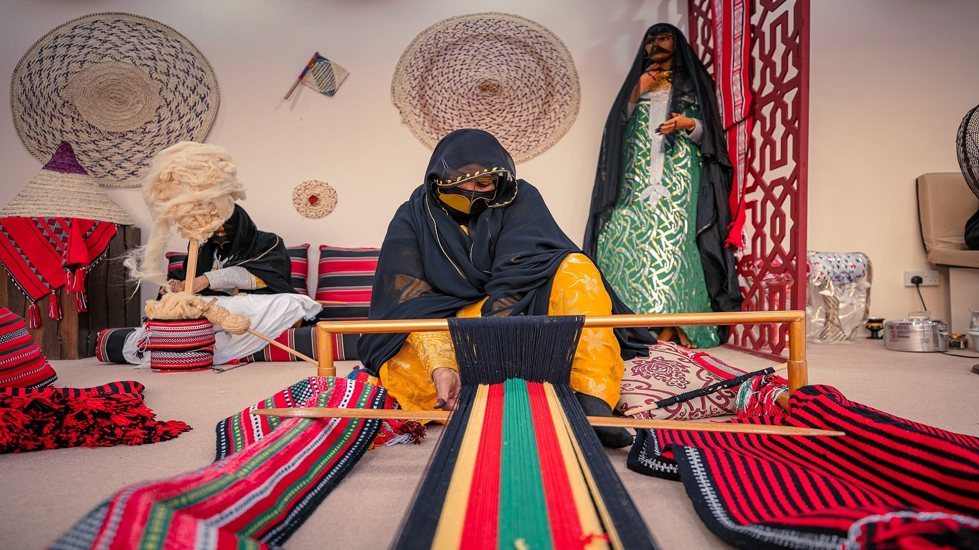 Image for the title: Al Sadu, a pinnacle of Emirati creativity at SHD 