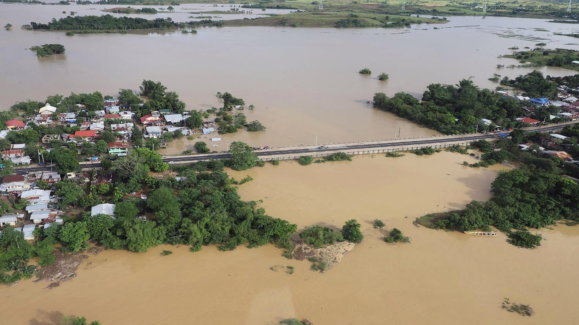 Image for the title: 20 crew missing after Philippine ship runs aground in typhoon 