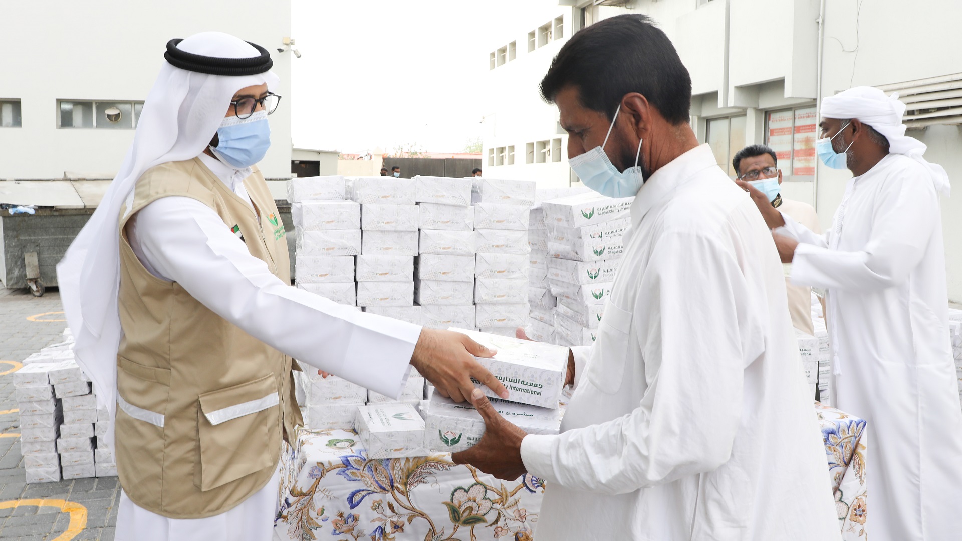 Image for the title: SCI distributes 250,000 Iftar meals during first third of Ramadan 