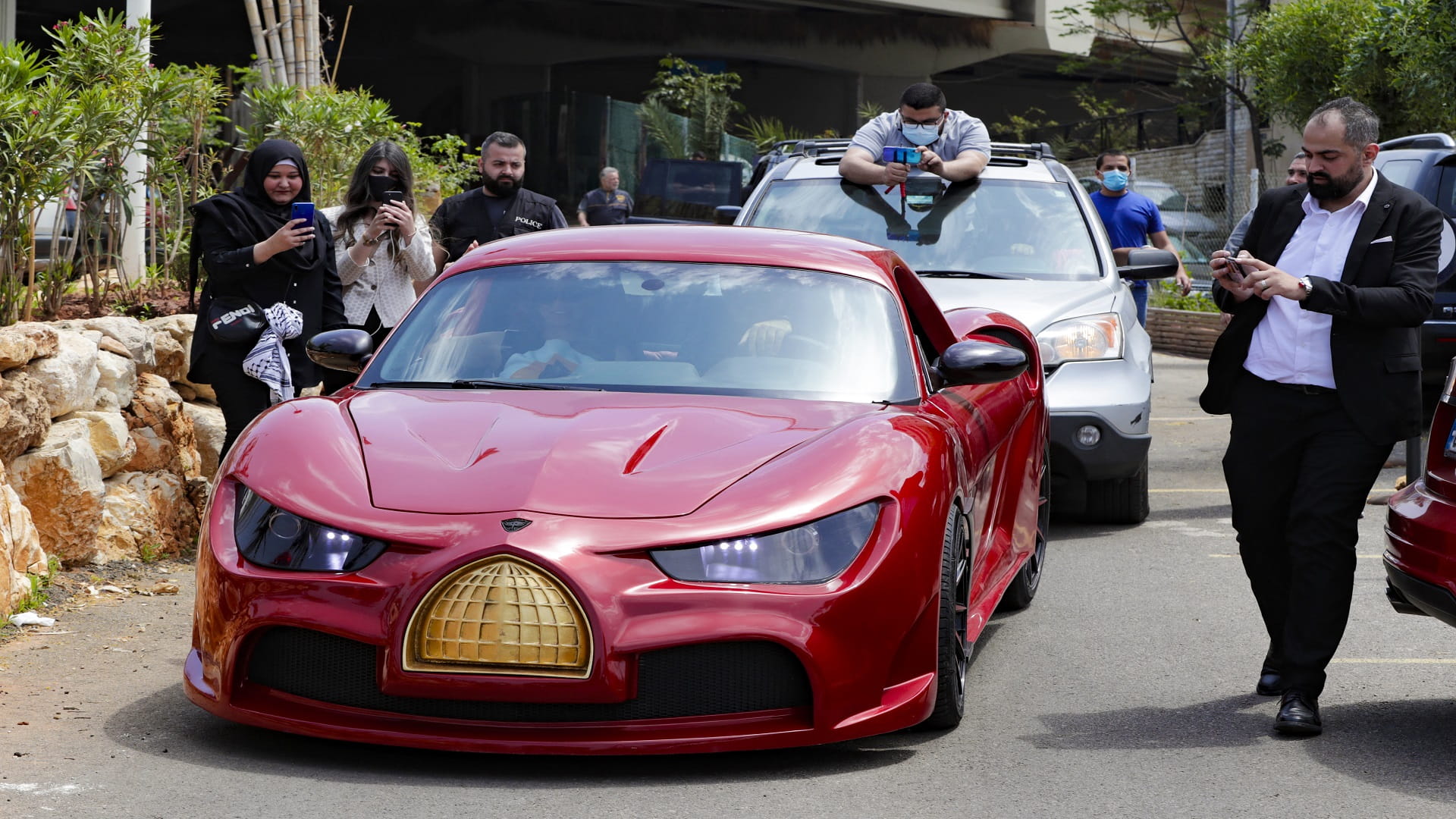 Image for the title: Lebanon launches first electric car despite crisis 