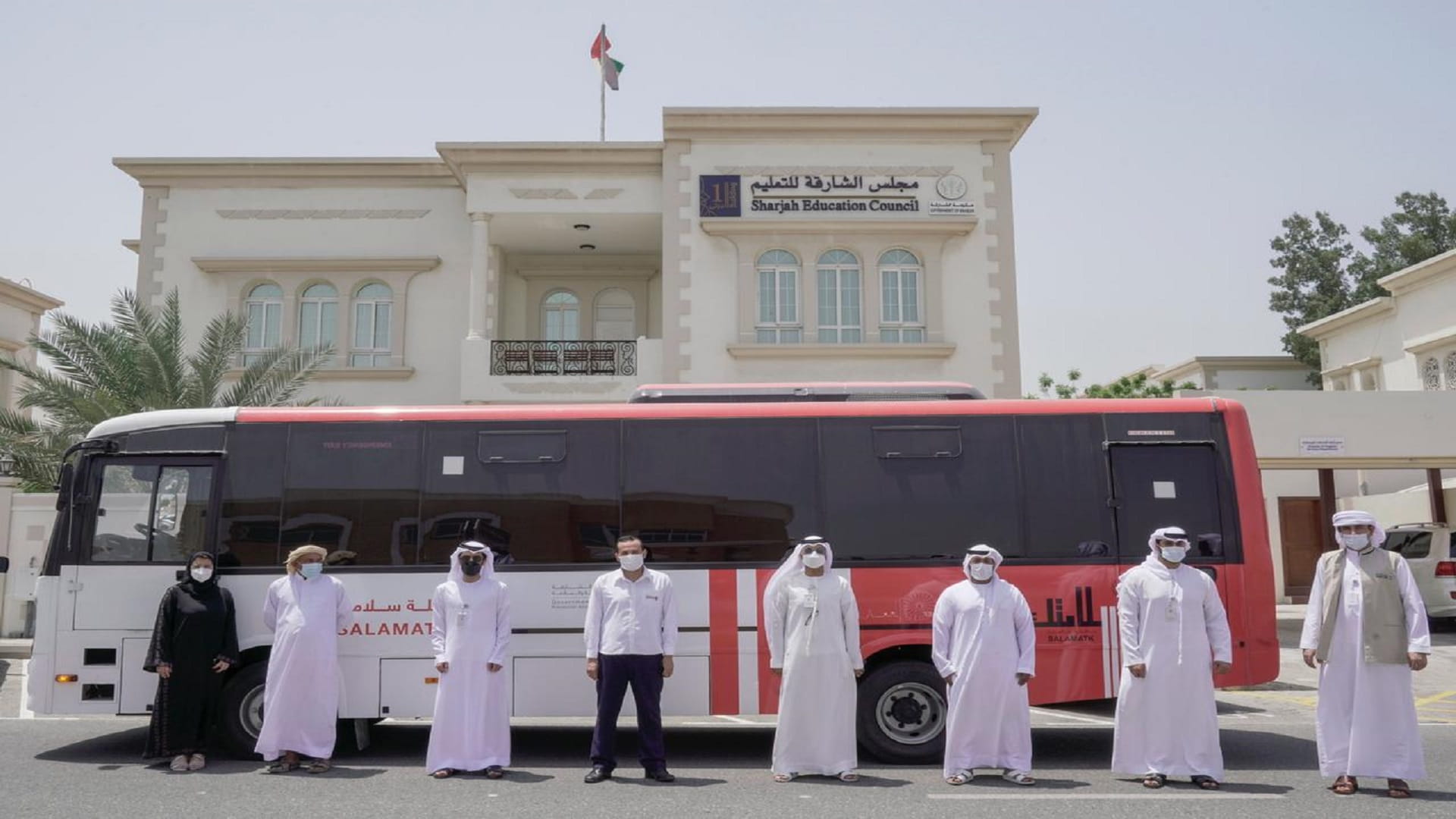 Image for the title: SEC, SPSA train employees aware of bus safety concepts 