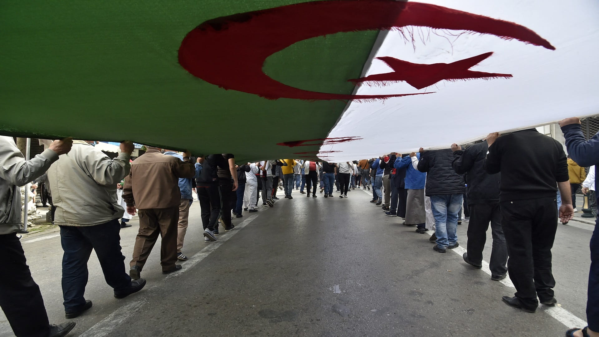 Image for the title: Algerian opposition party to boycott legislative poll 