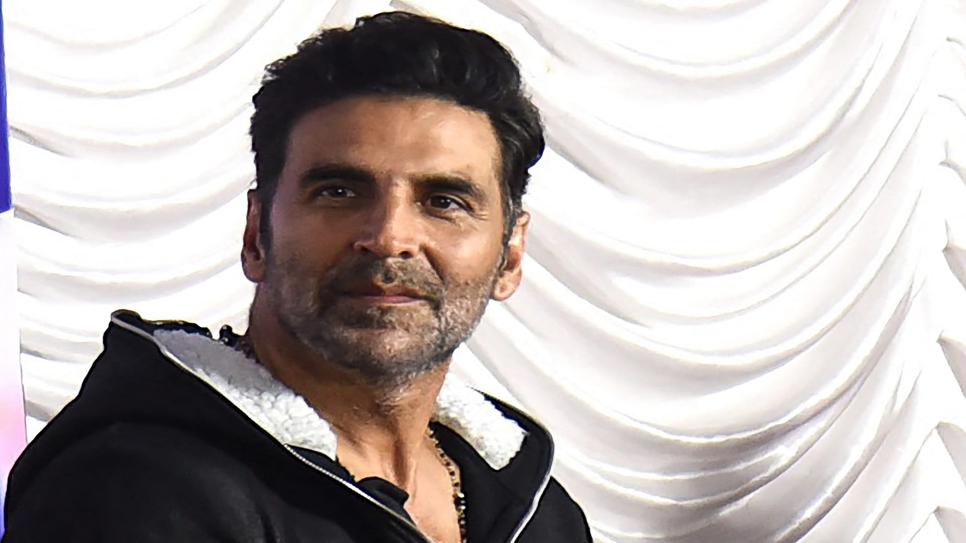 Image for the title: Bollywood star Akshay Kumar tests positive for Coronavirus 