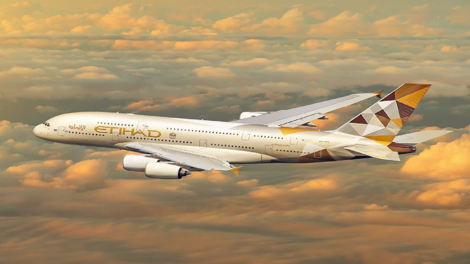 Image for the title: Etihad Airways first airline in world with 100% crew vaccinated 