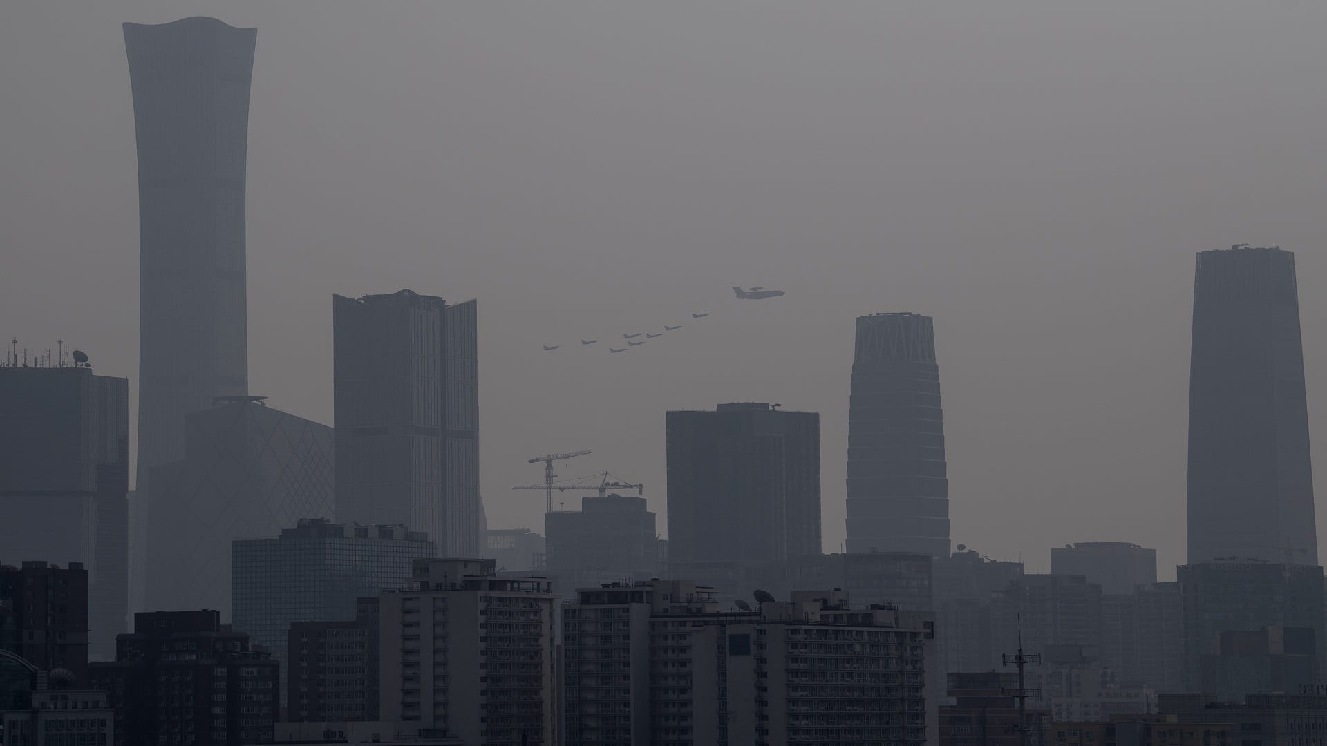 Image for the title: Beijing smog casts gloom over China's Lunar New Year holiday 