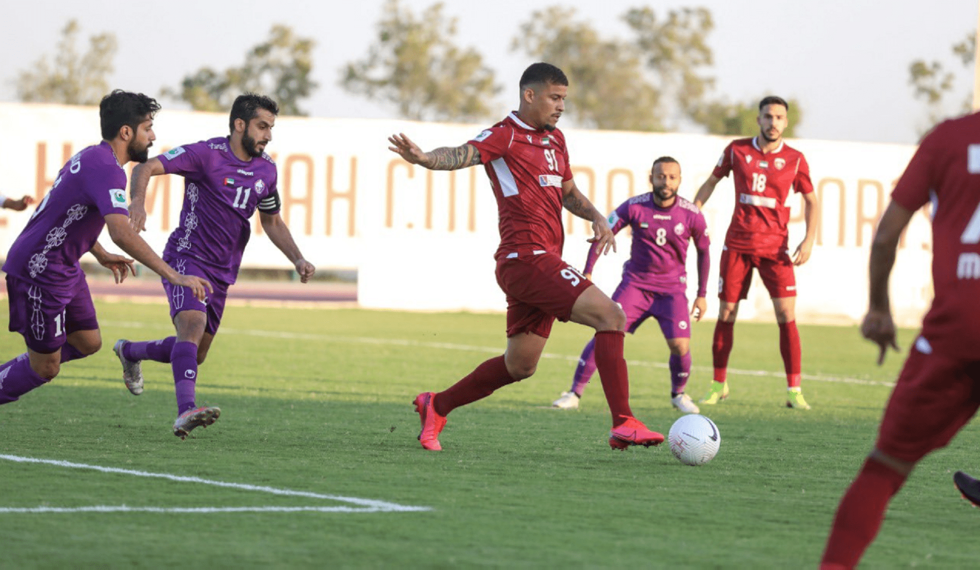 صورة بعنوان: دوري الدرجة الأولى يشهد فوز الإمارات والحمرية ودبا الحصن  