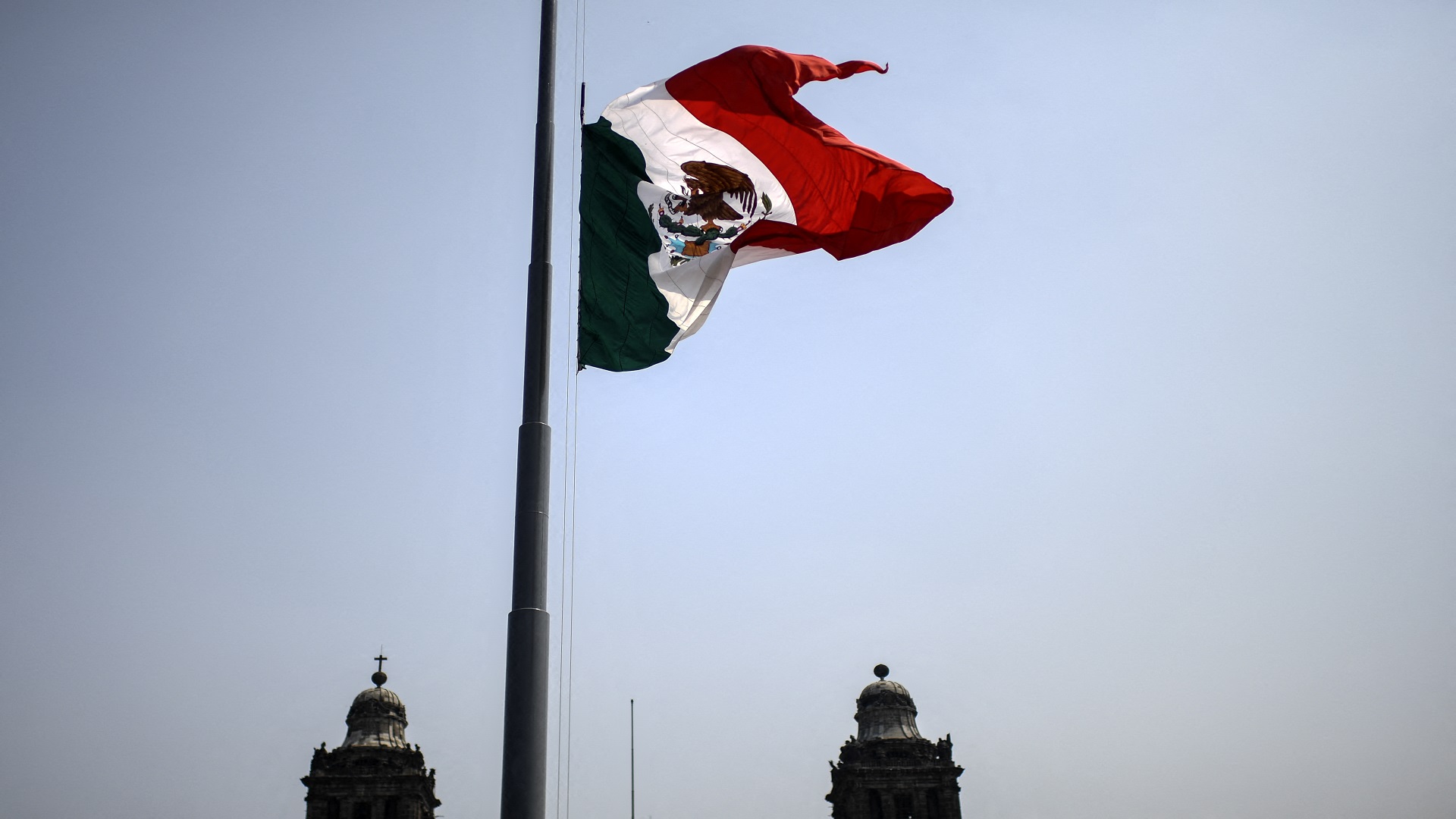 Image for the title: Mexicans to vote in test for Lopez Obrador 