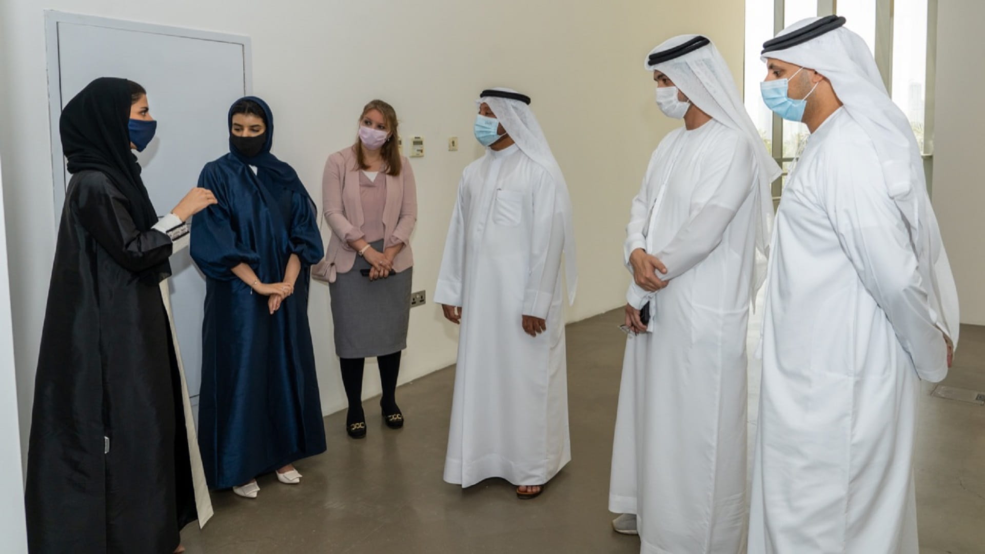 Image for the title: SCCI officials visit Jawaher Al Khayyal’s exhibition 