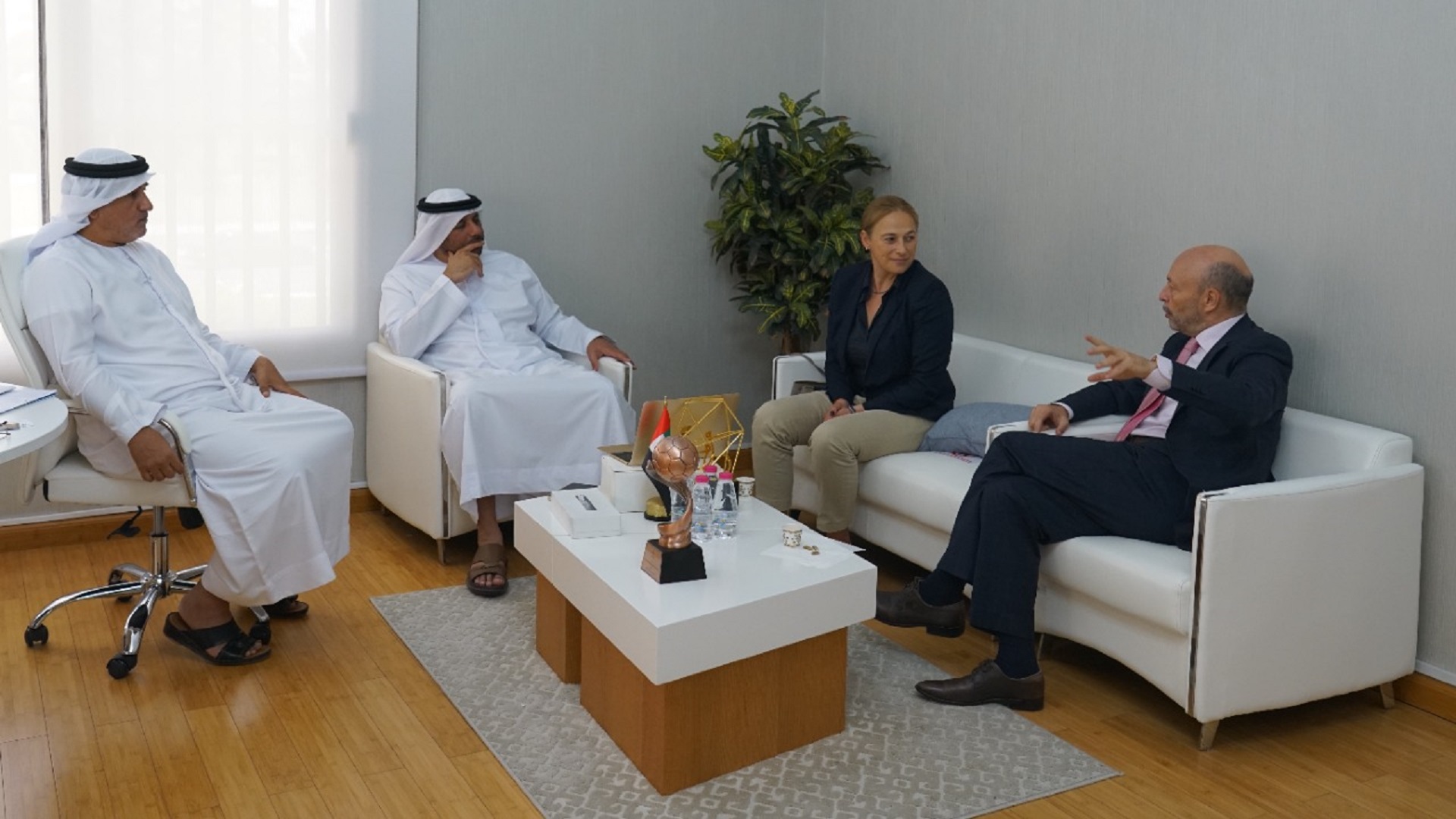 Image for the title: CMAS meets with Sharjah Sports Council 