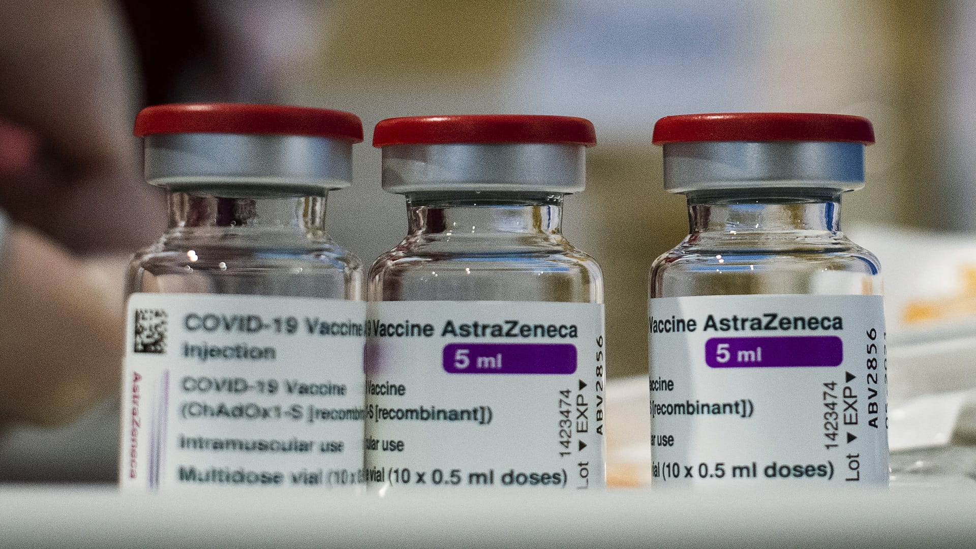 Image for the title: Ireland recommends temporary deferral of Astrazeneca vaccine 