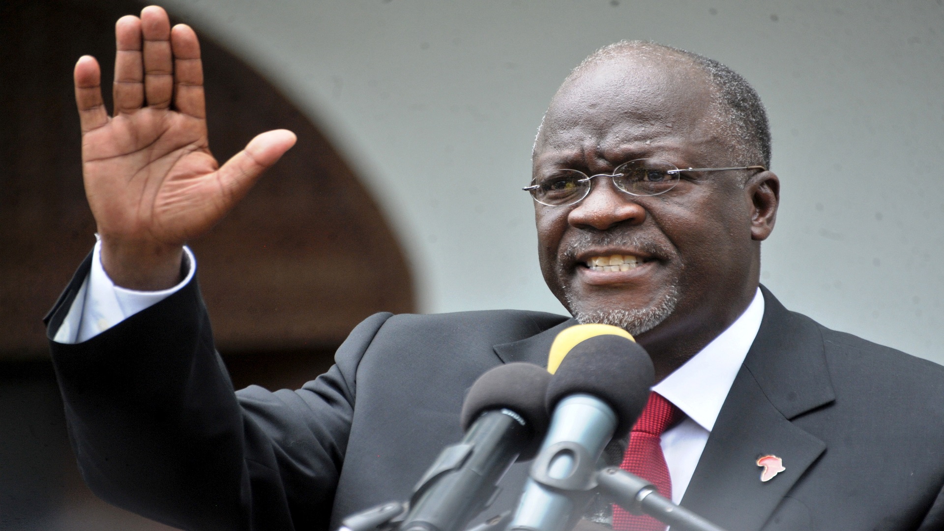Image for the title: Tanzania's President John Magufuli dead at 61