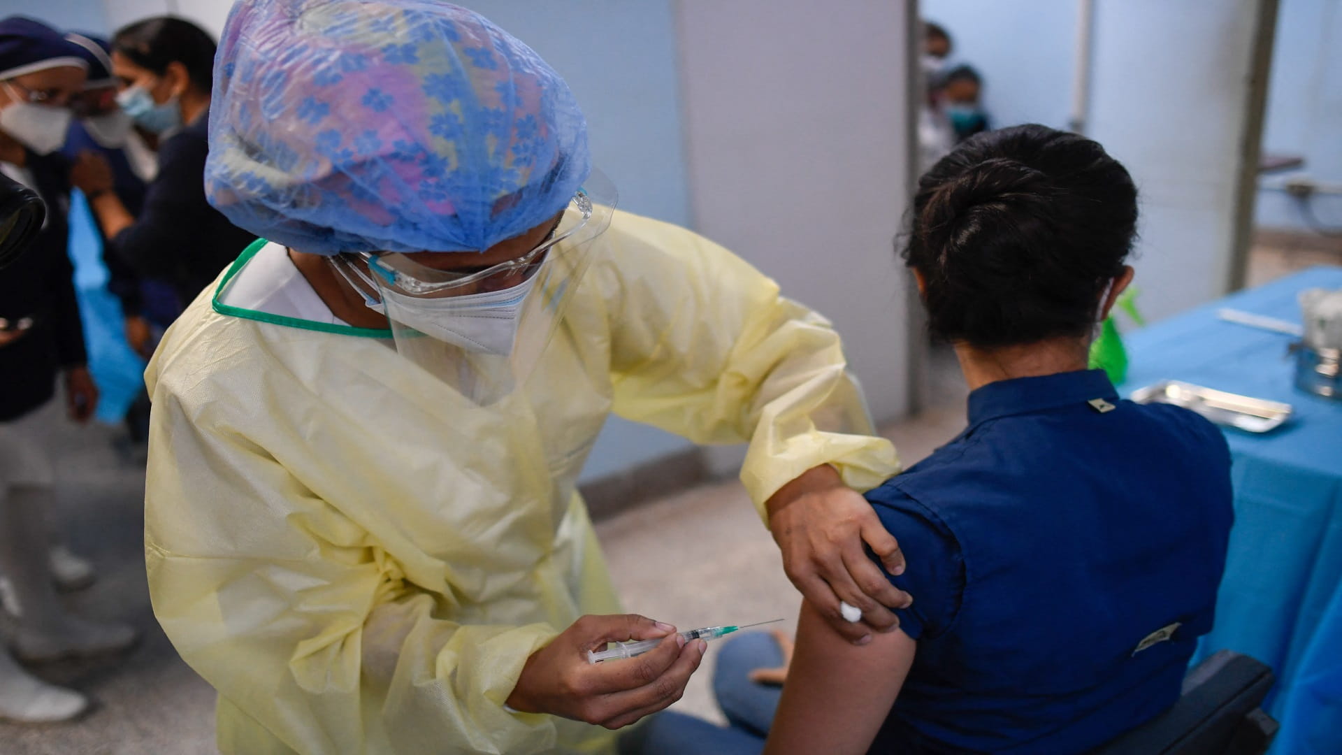 Image for the title: Venezuela receives donated coronavirus vaccine from China 