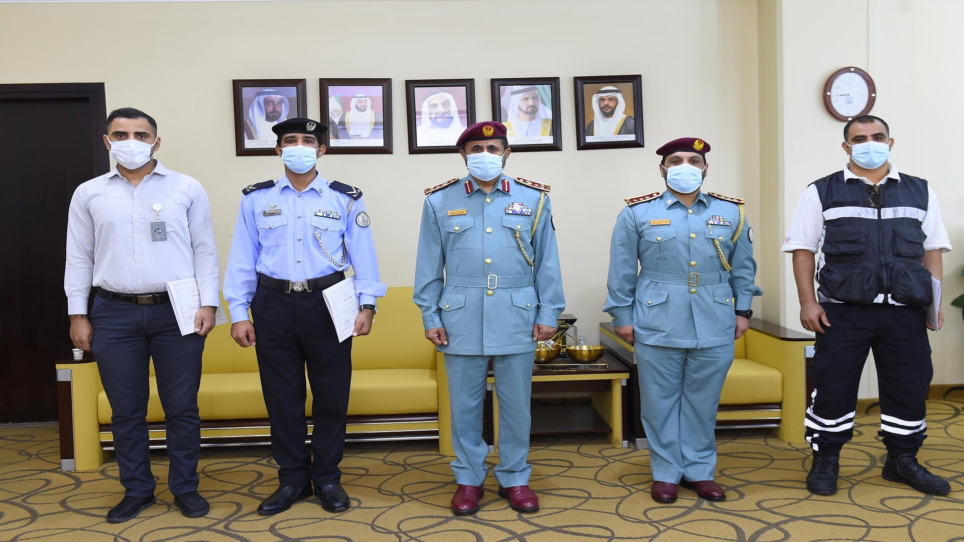 Image for the title: Sharjah Police honours a collaborator ,a number of its affiliates 