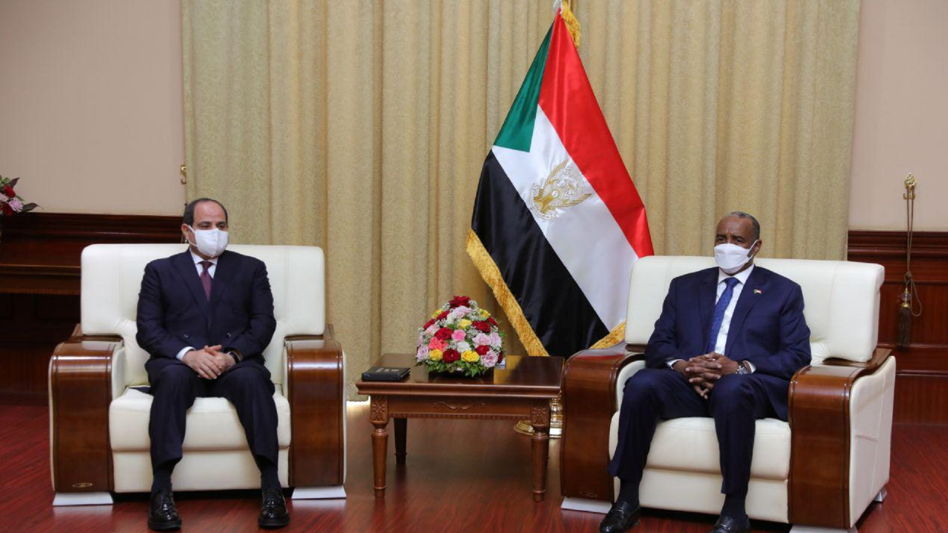 Image for the title: Egyptian President visits Sudan 