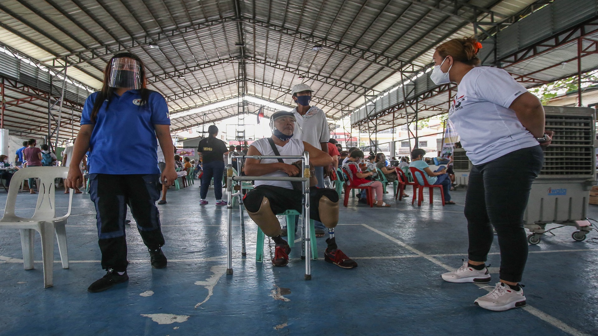 Image for the title: Philippines records first two cases of Indian coronavirus variant 