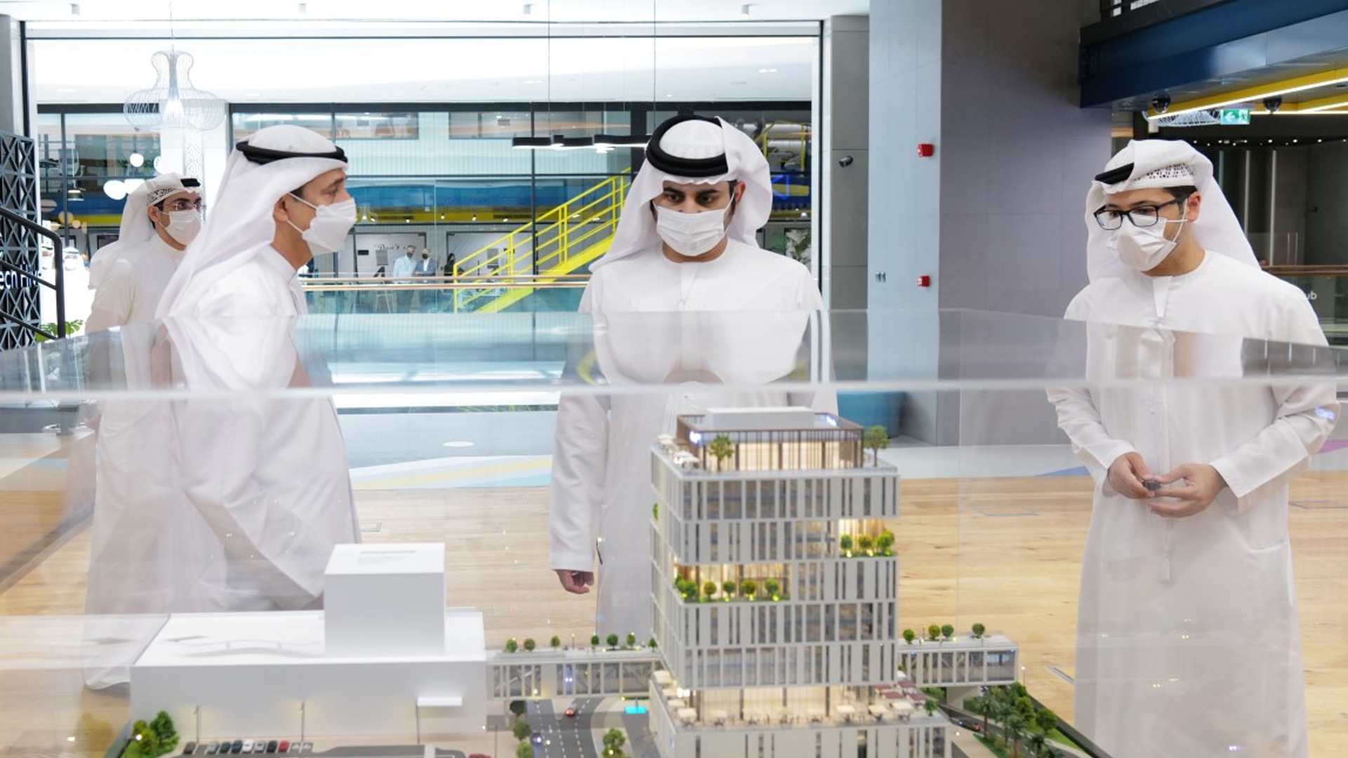 Image for the title: Maktoum bin Mohammed officially inaugurates DIFC Innovation Hub 