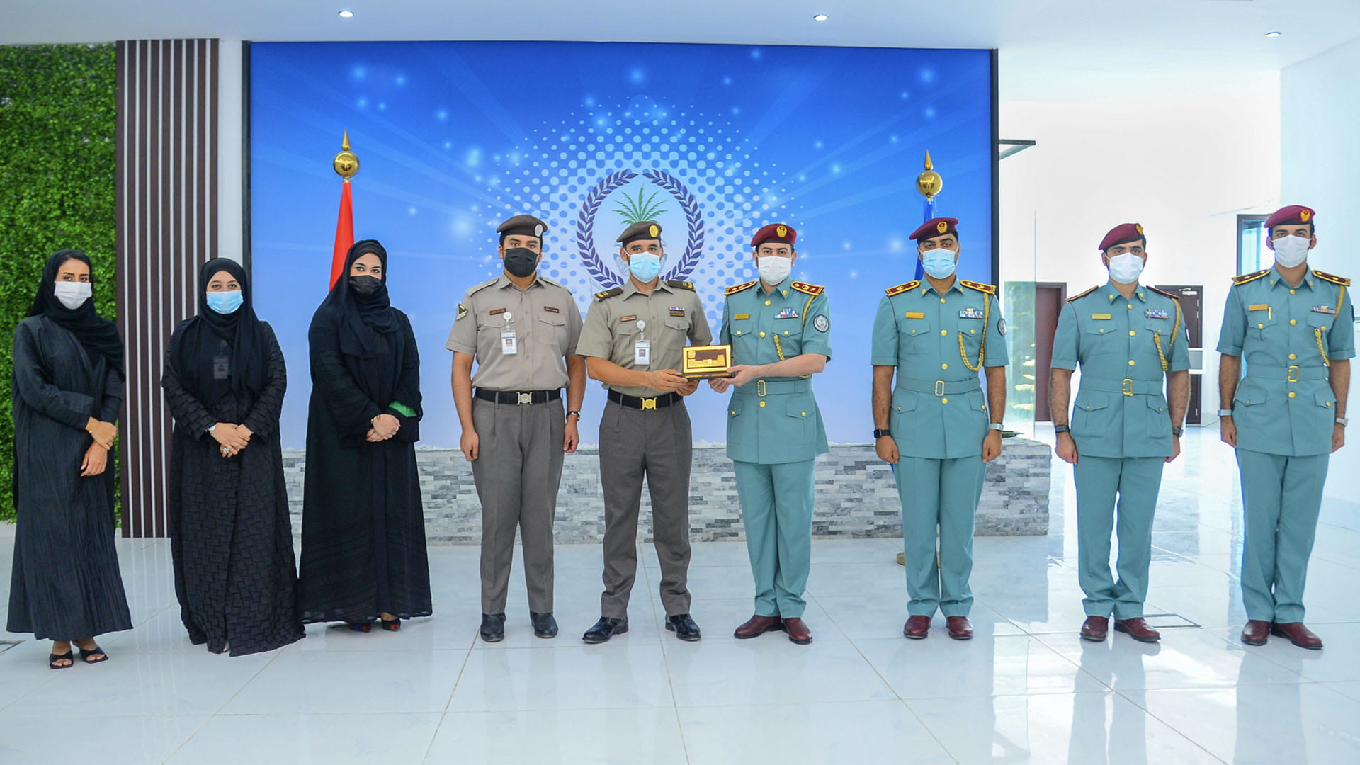 Image for the title: Dubai’s GDRFA delegation reviews SP security media mechanism  