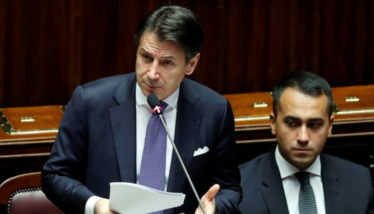 italy-parliament-votes-to-slash-mp-numbers-1 