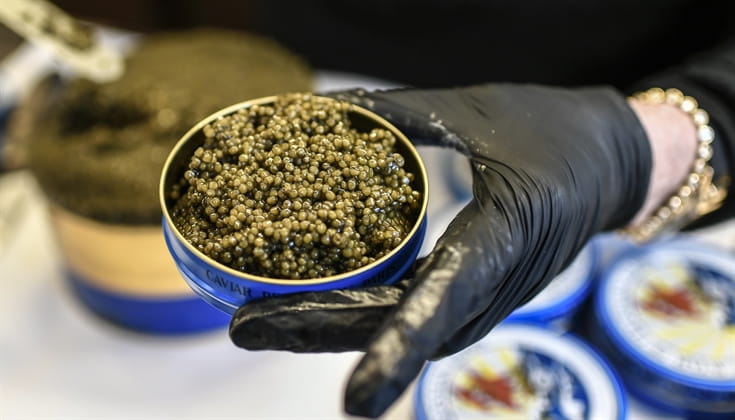 caviar--queen--chinese-roe-reigns-around-the-world-1 