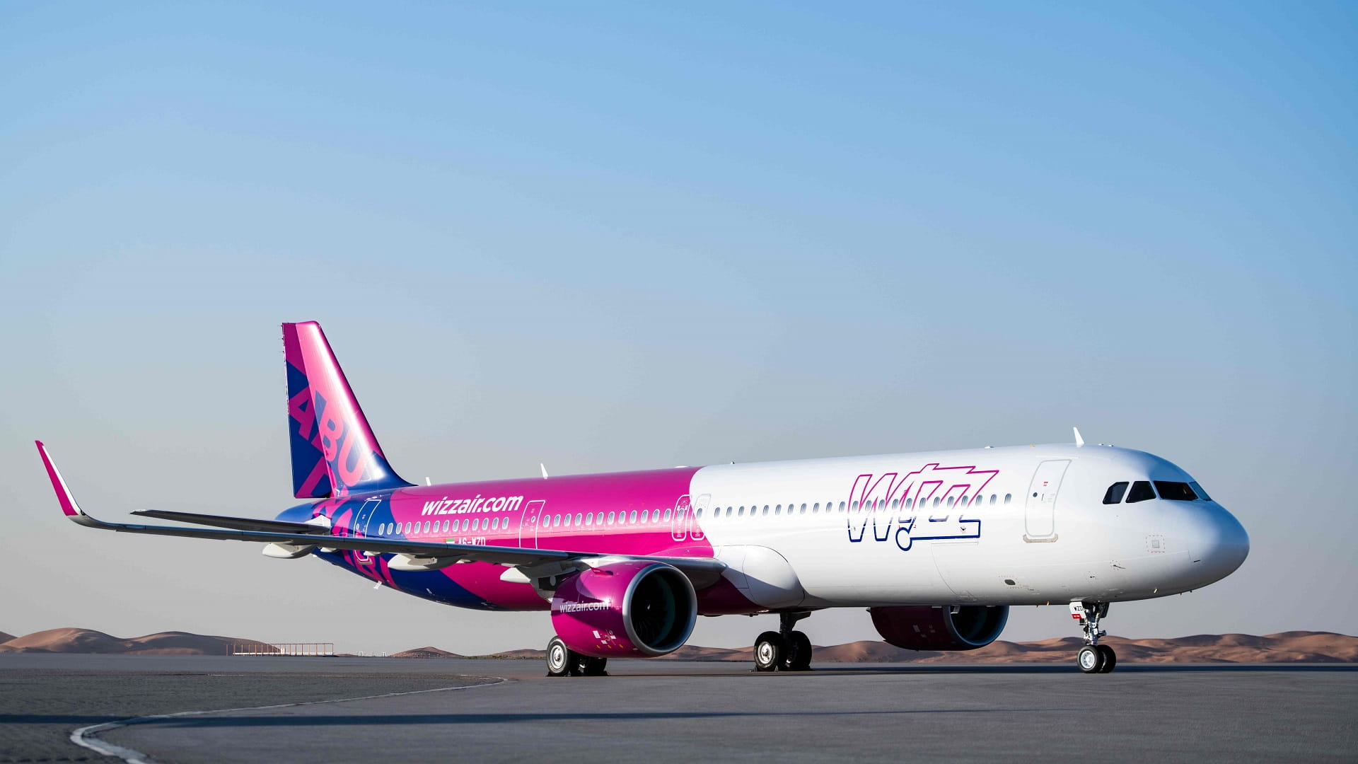 Image for the title: Wizz Air AD expands network with flights to Tirana, Sarajevo 