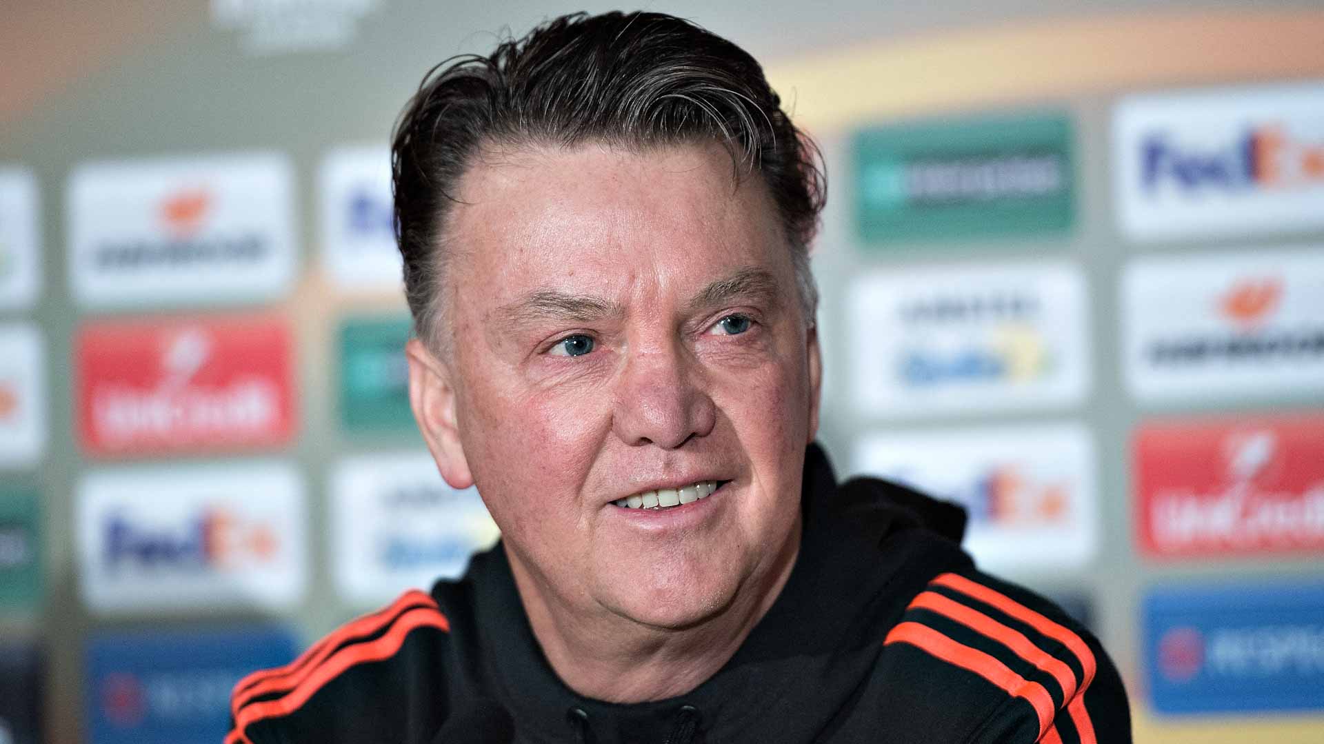 صورة بعنوان: الاتحاد الهولندي يعين لويس فان جال مدرباً لمنتخب كرة القدم الأول 
