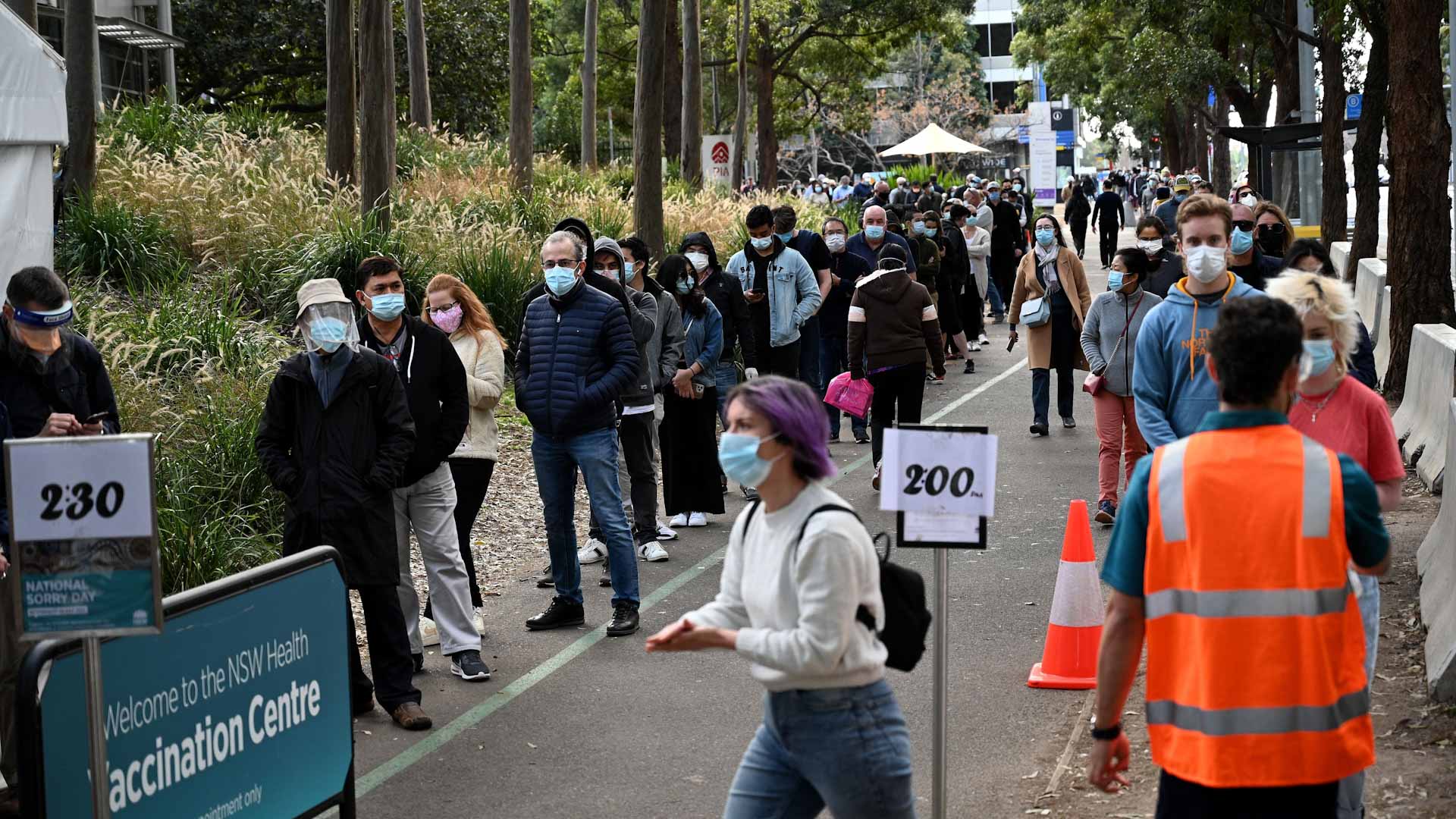 Image for the title: Sydney suffers worst pandemic day as lockdown nears six weeks 