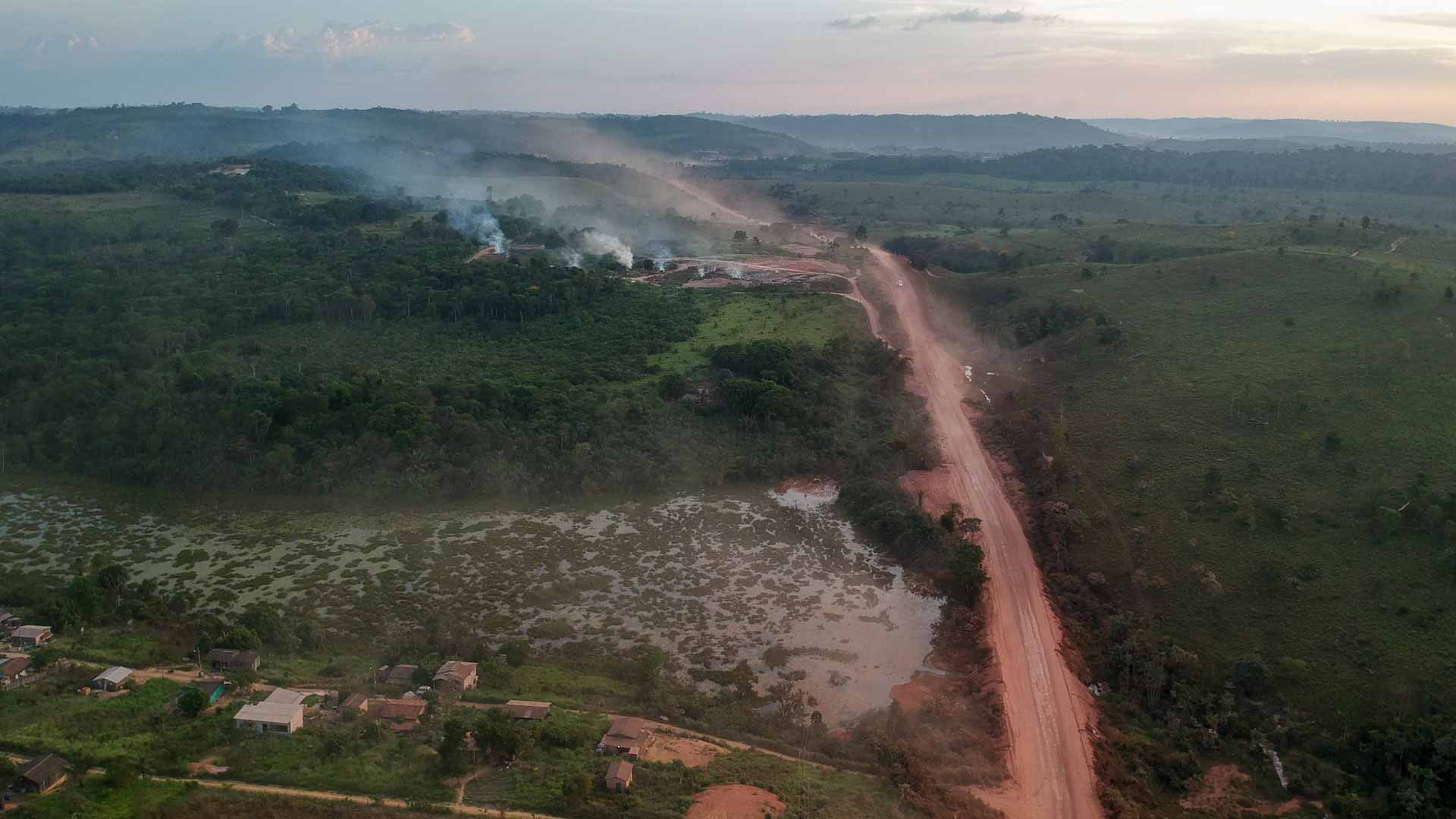 Image for the title: Forest fires in Bolivia consume vast area: official 