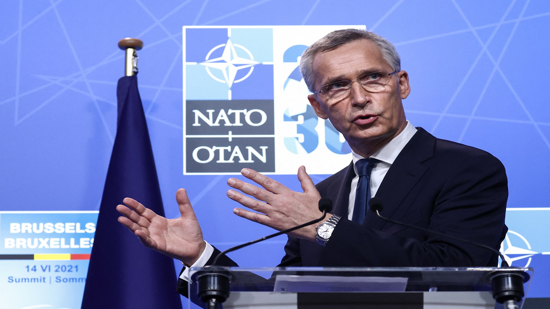 Image for the title: NATO to support Afghan government 'as much as possible' 