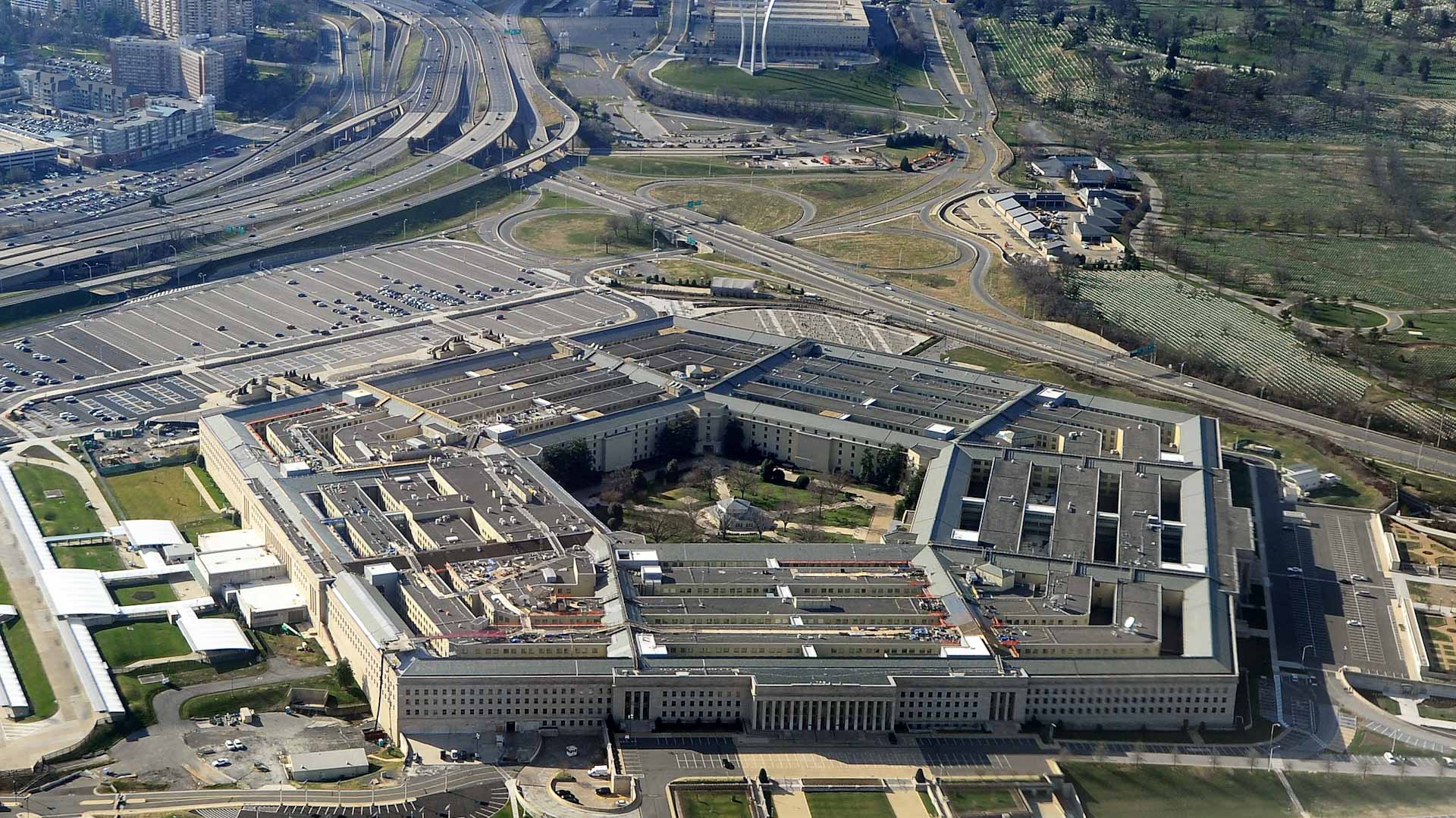 Image for the title: U.S. to send 3,000 troops to evacuate diplomats from Kabul 