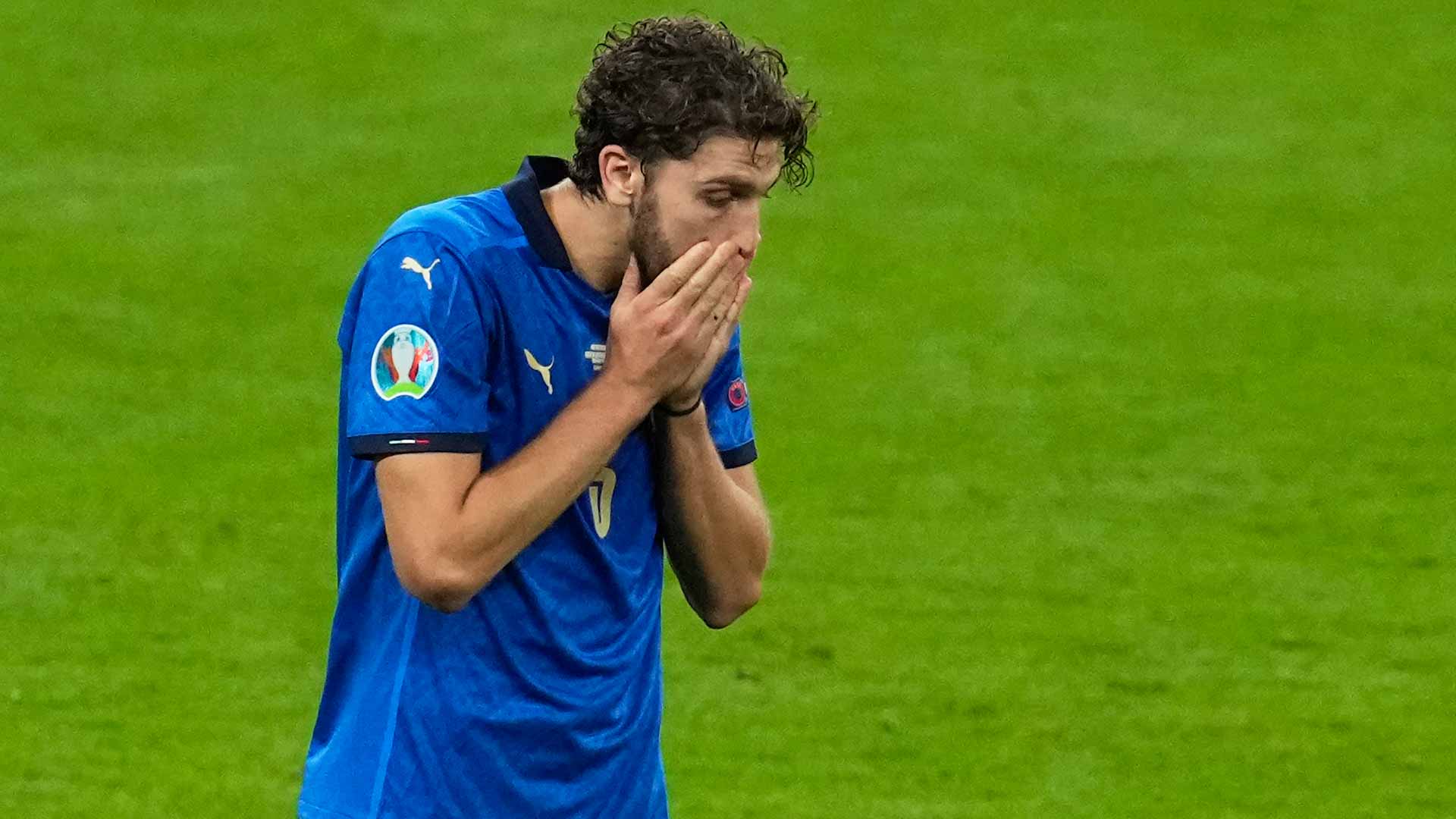 صورة بعنوان: نادي يوفنتوس الإيطالي يتعاقد مع الدولي مانويل لوكاتيلي  