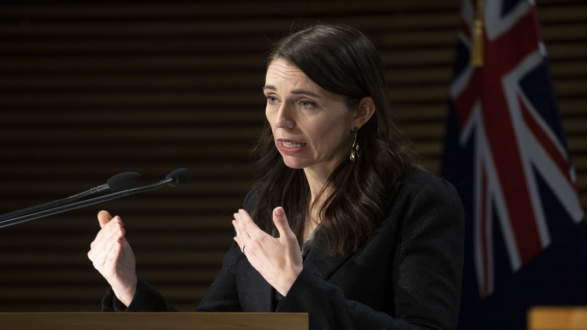 Image for the title: New Zealand PM Ardern extends nationwide COVID-19 lockdown 