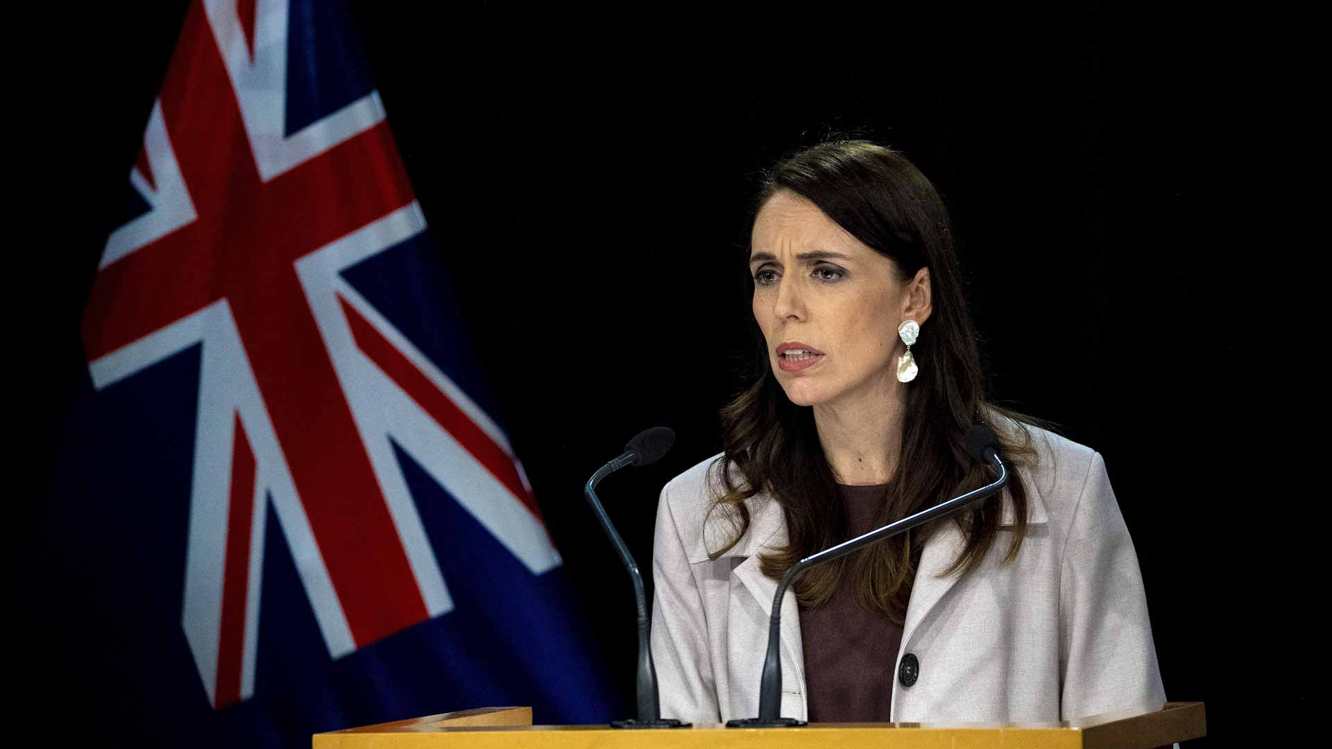 Image for the title: New Zealand lockdown extended as outbreak tops 100 cases 