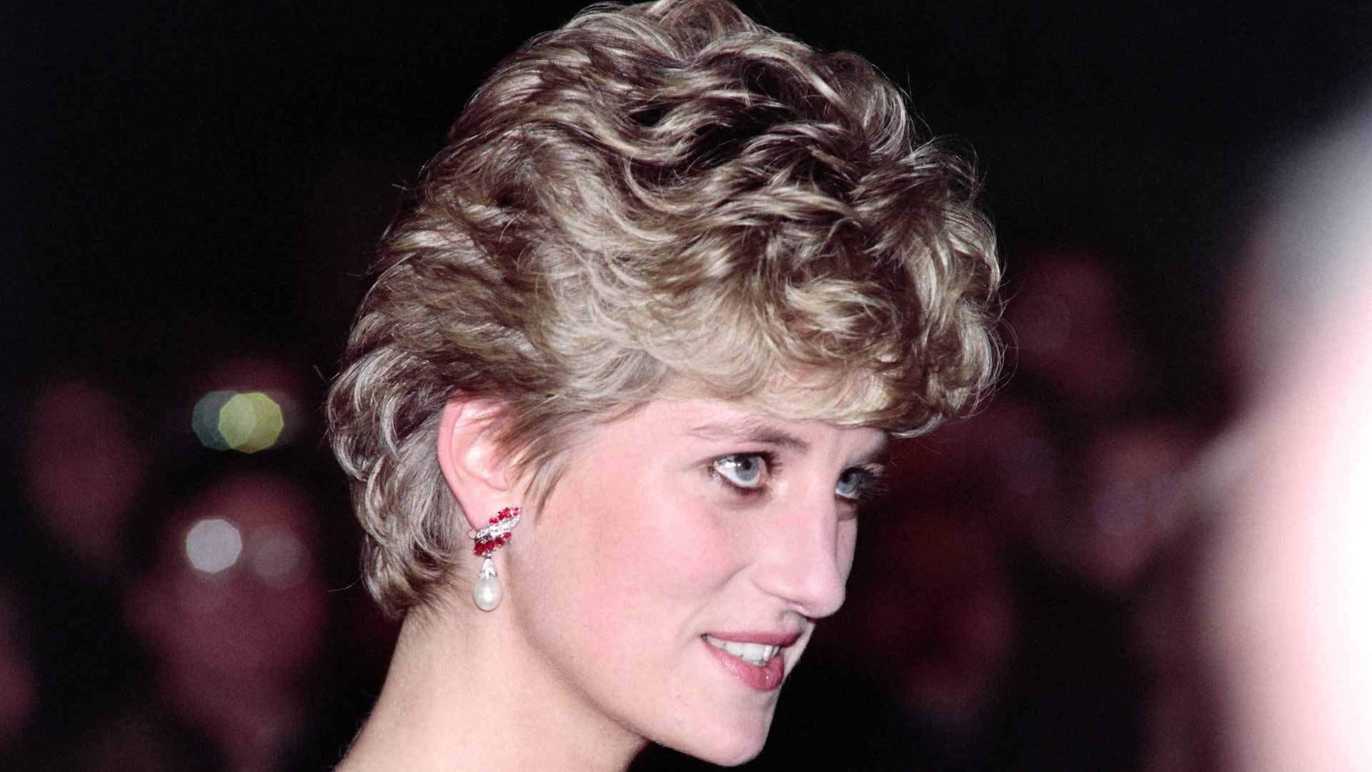 Image for the title: Princess Diana photo exhibition tours three U.S. cities 