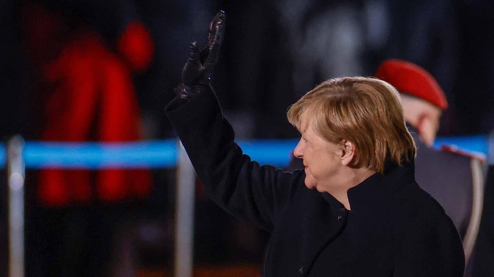 Image for the title: 'Eternal' chancellor: Germany's Merkel to hand over power 