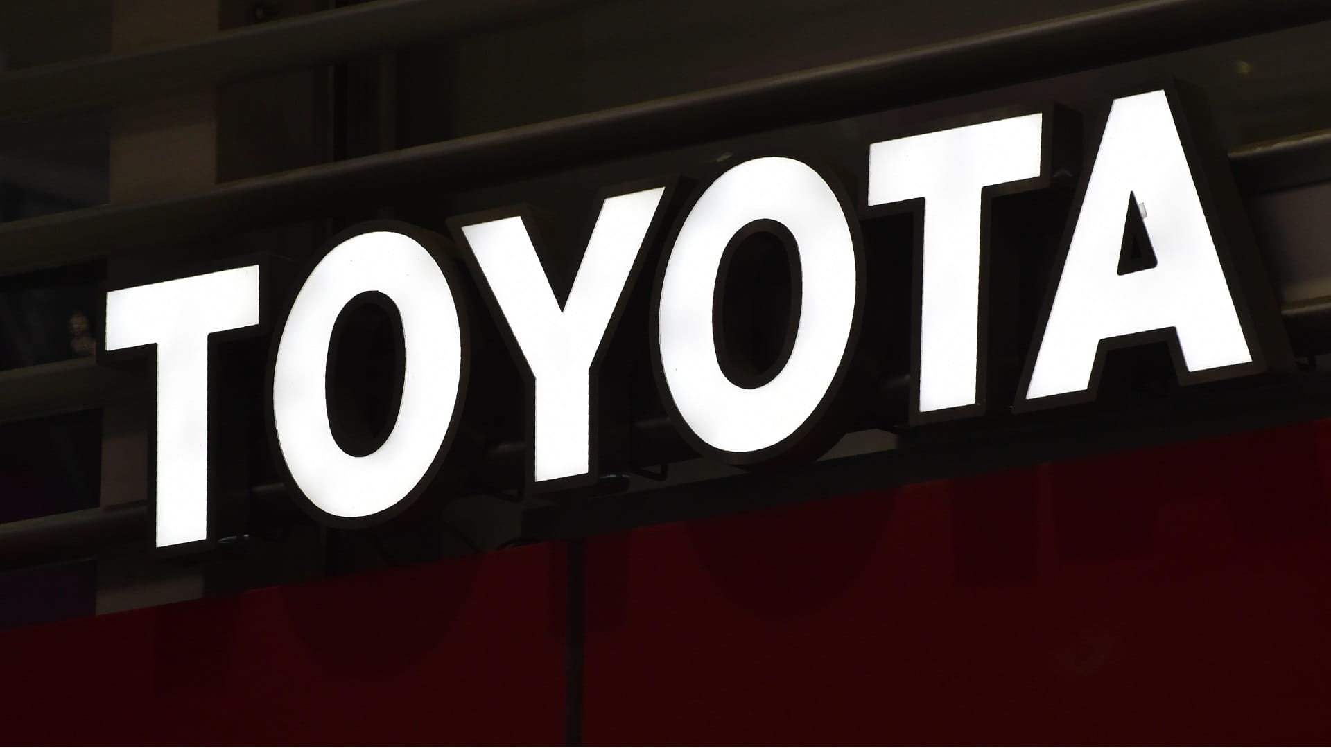 Image for the title: Toyota to build new battery plant in North Carolina 