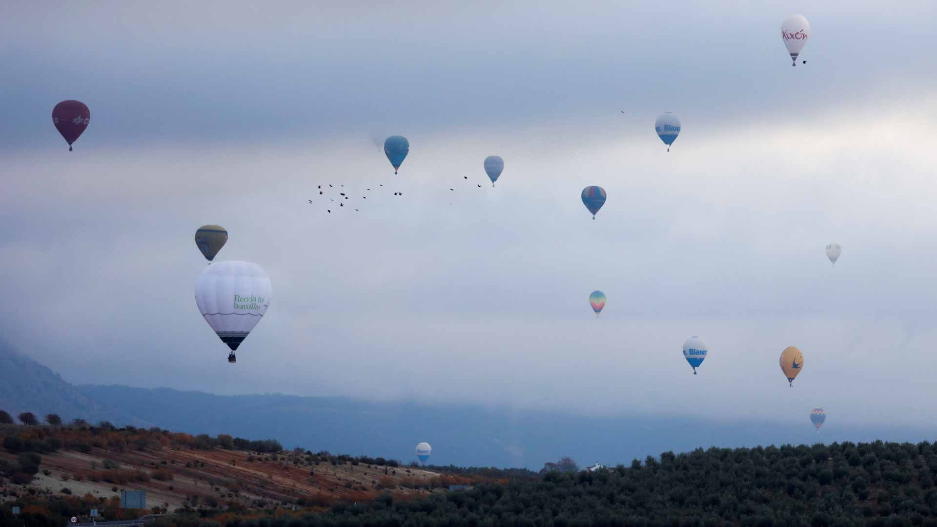 Image for the title: Hot air balloons soar over Spain's Antequera 