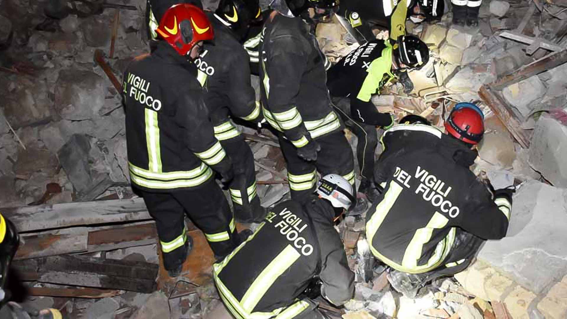 Image for the title: At least three dead in building collapse in Sicily 