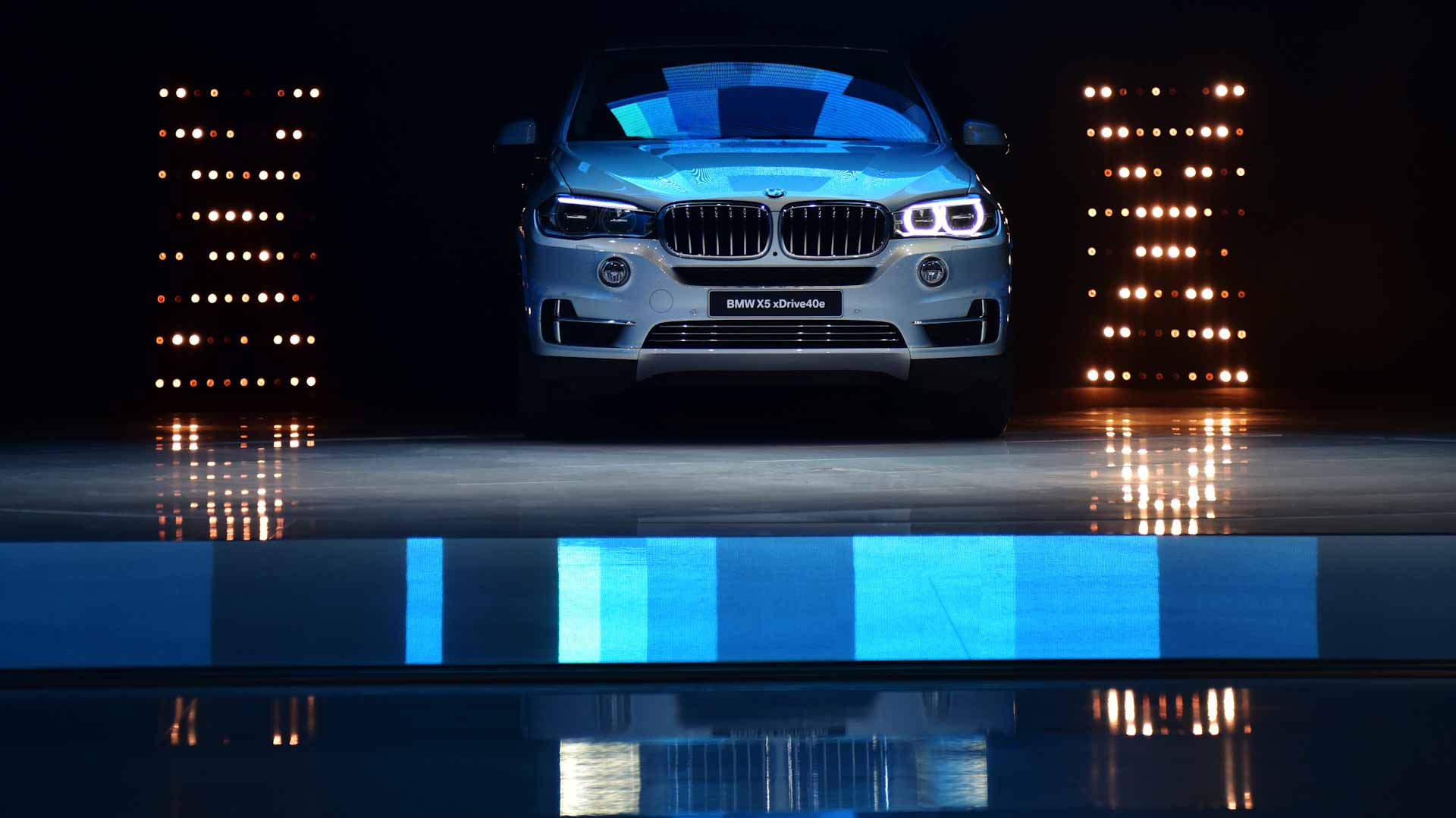 Image for the title: BMW to add X5 production in China -spokesperson 