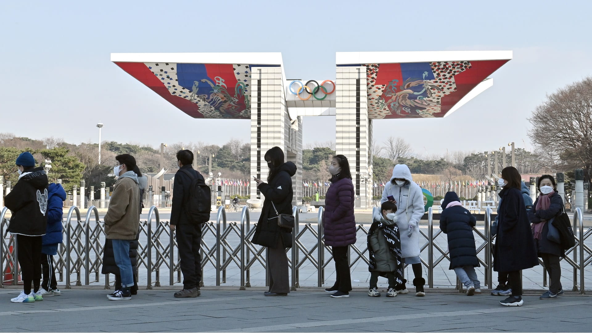 Image for the title: S. Korea to reinstate distancing curbs amid spike in COVID cases 