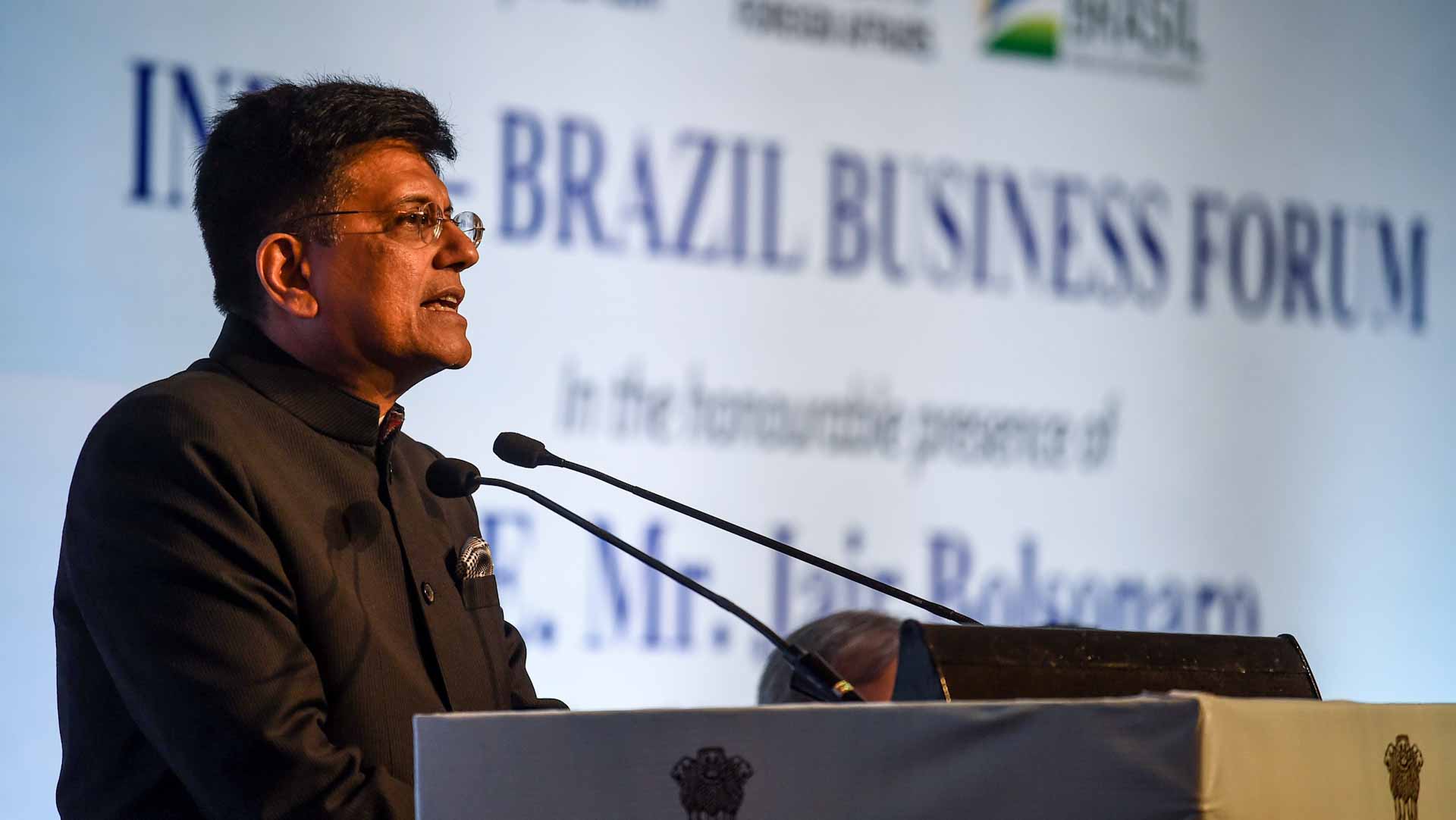 Image for the title: Indian minister urges to use UAE’s infrastructure for growth 
