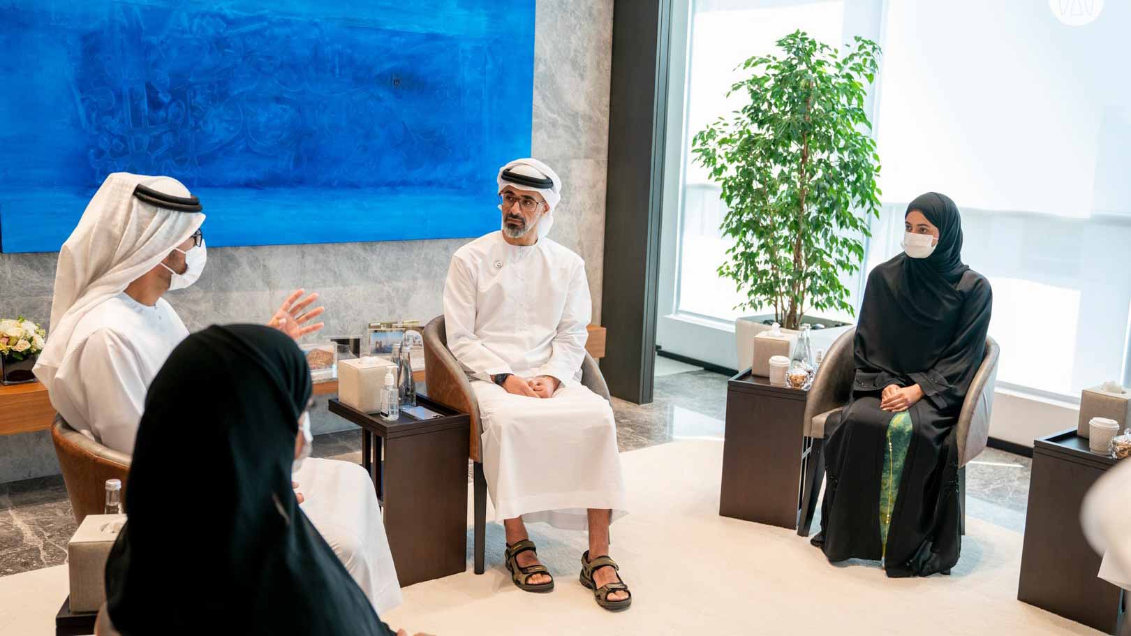 Image for the title: Khaled bin Mohamed bin Zayed meets Emiratis in private companies 