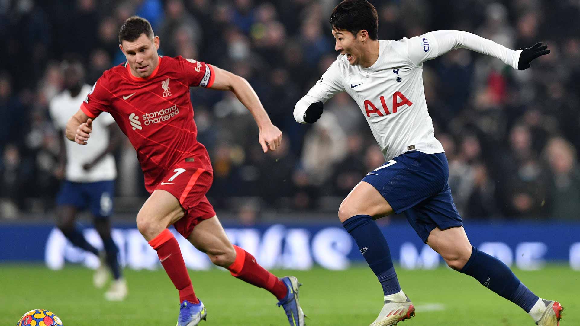 Image for the title: Tottenham hold Liverpool in pre-Christmas cracker 