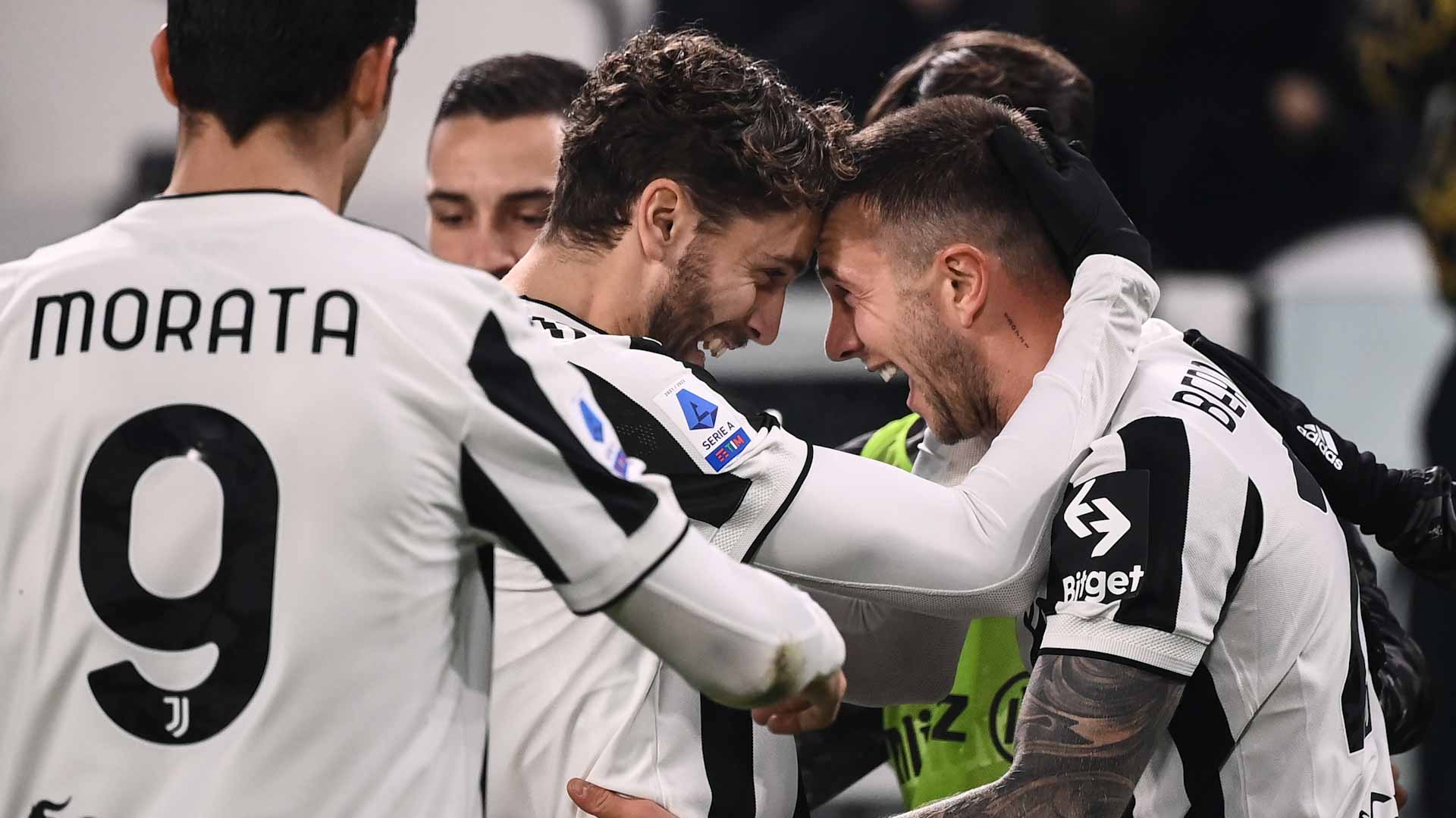 Image for the title: Bernardeschi finally scores as Juventus cruise past Cagliari 