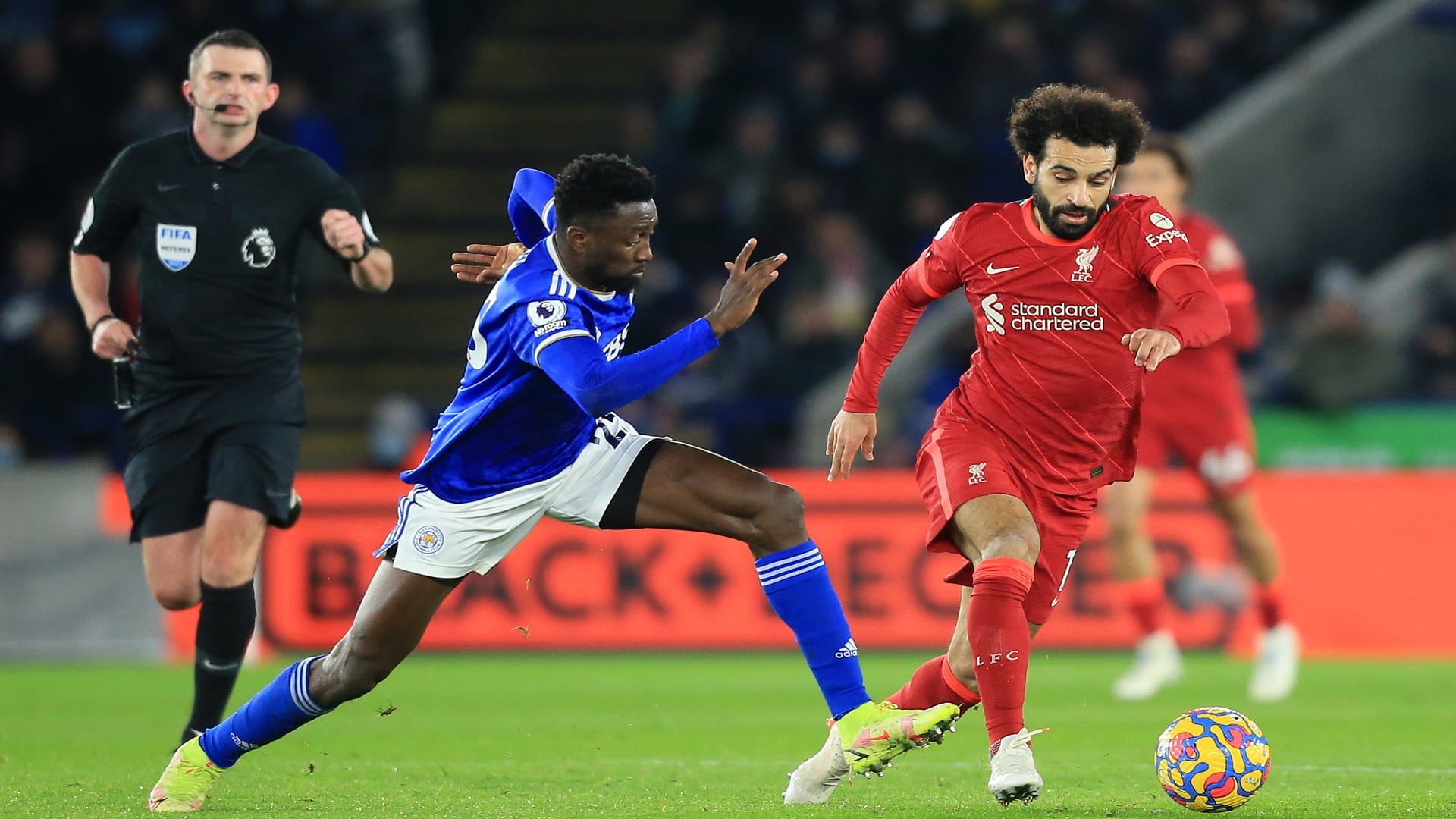 صورة بعنوان: ليستر سيتي يتغلب على ليفربول في الدوري الإنجليزي الممتاز  