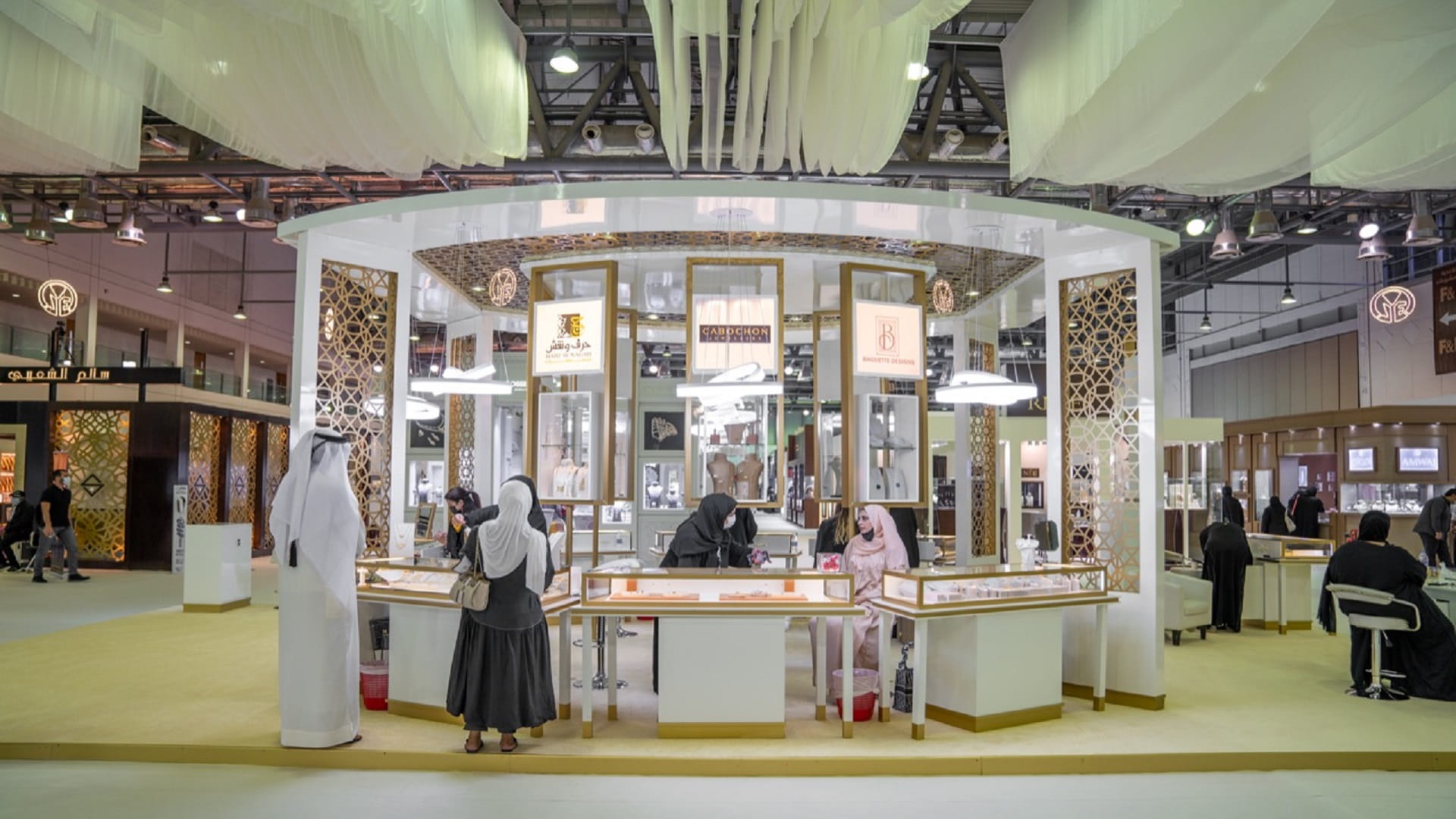 Image for the title: ‘Emirates Jewels’ dedicates platform to Emirati designers 