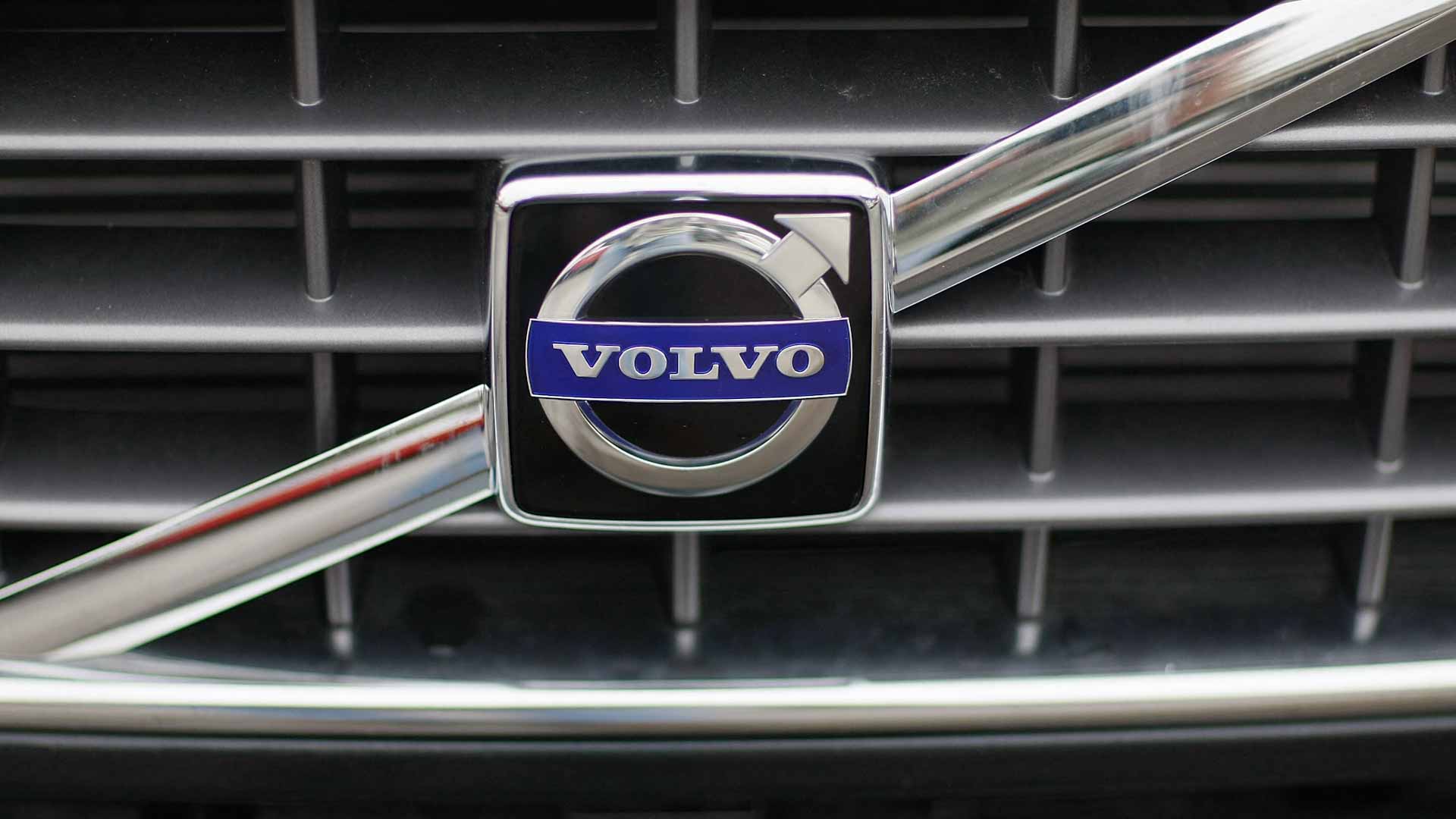 Image for the title: VW, Daimler, Volvo team up to build truck chargers 