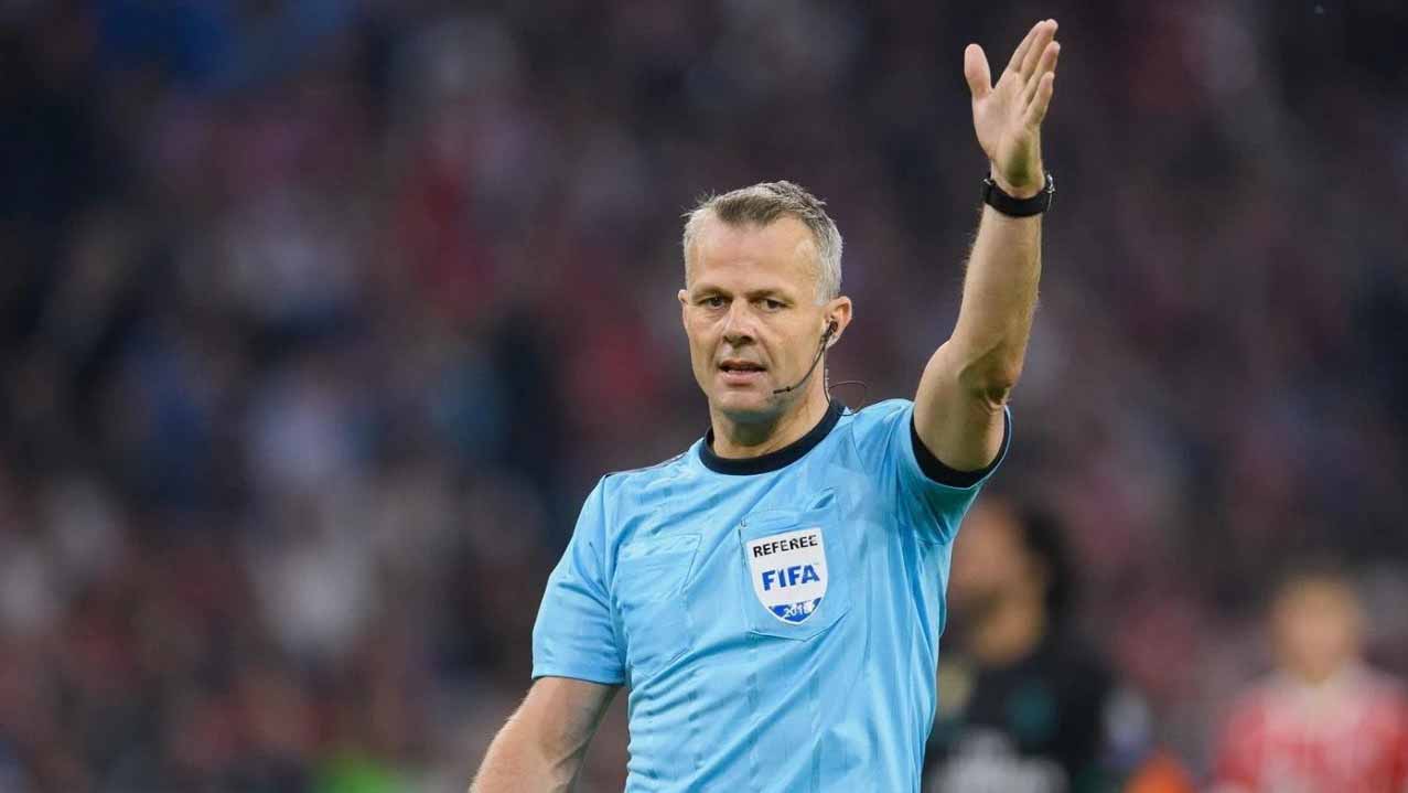 صورة بعنوان: "يويفا" يكشف عن حكم نهائي بطولة أمم أوروبا "يورو 2020"
