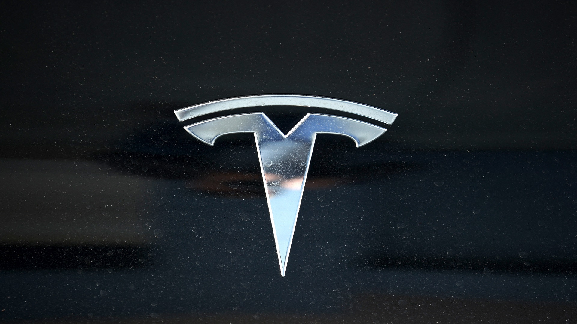 Image for the title: Tesla launches cheaper Model Y in China 