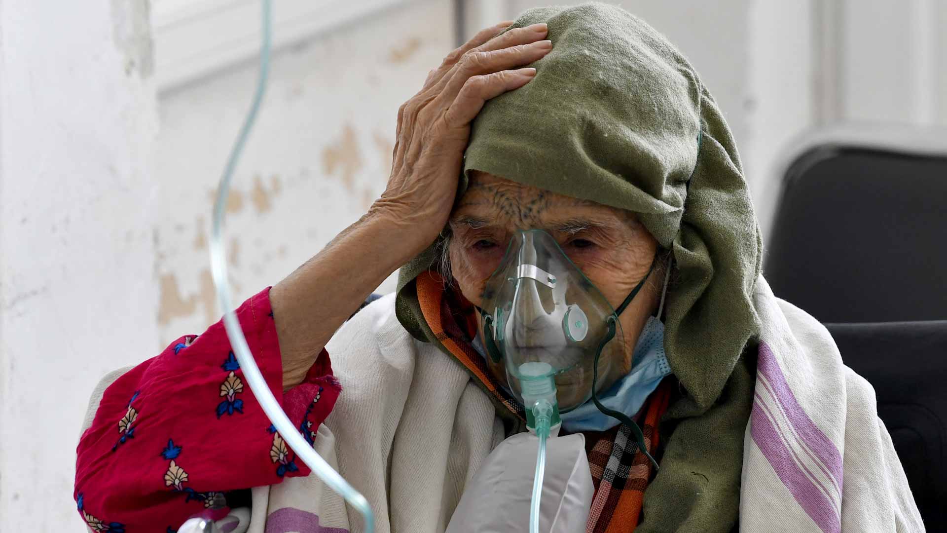 صورة بعنوان: تونس تسجل 6592 إصابة و144 وفاة جديدة بكورونا 